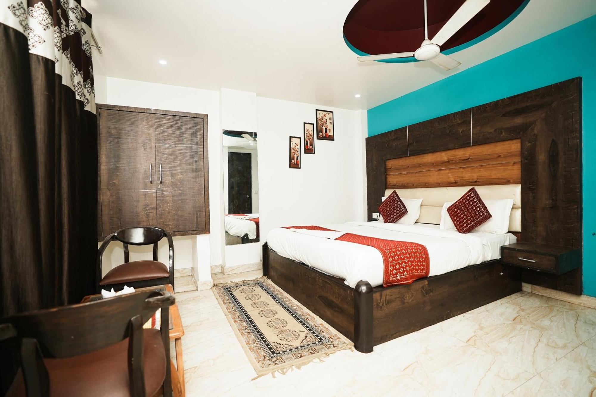 Hotel Amour Near Igi Delhi Airport