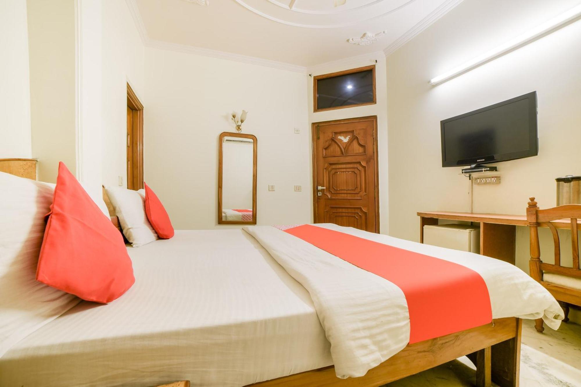 Hotel Super O Blue Sapphire Delhi