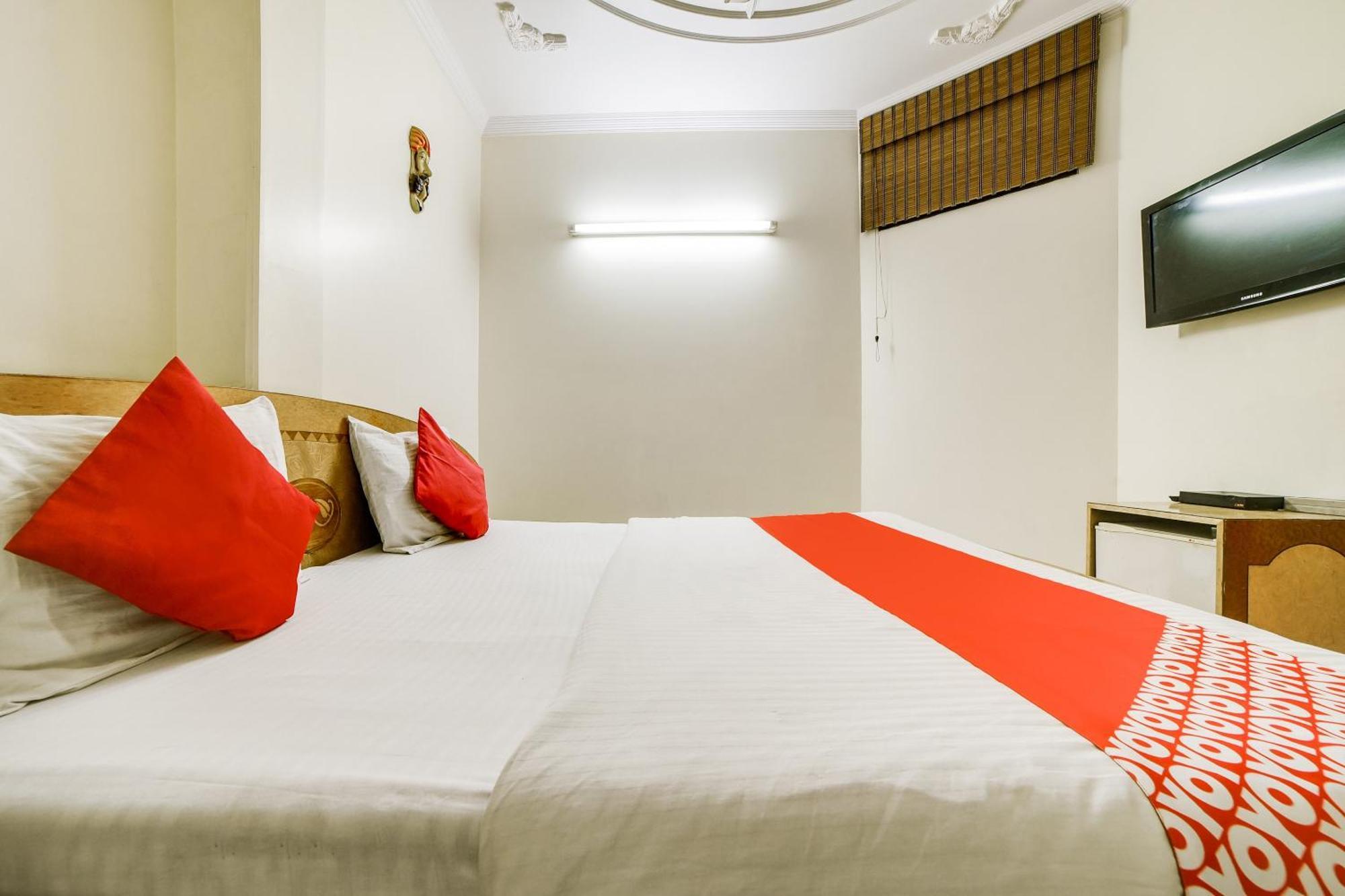 Hotel Super O Blue Sapphire Delhi 4*