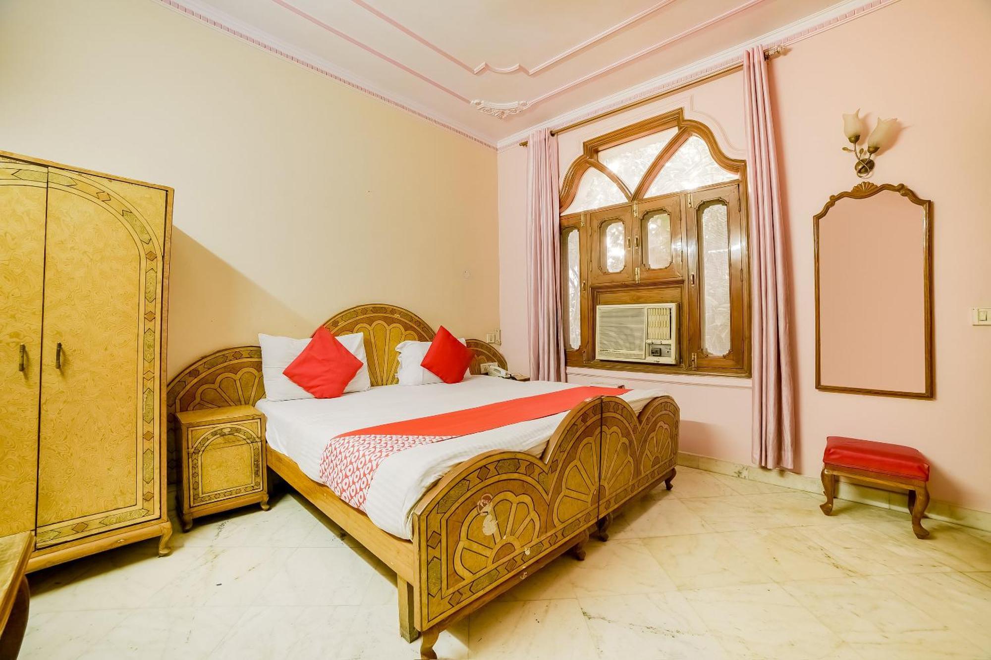 Hotel Super O Blue Sapphire Delhi New Delhi