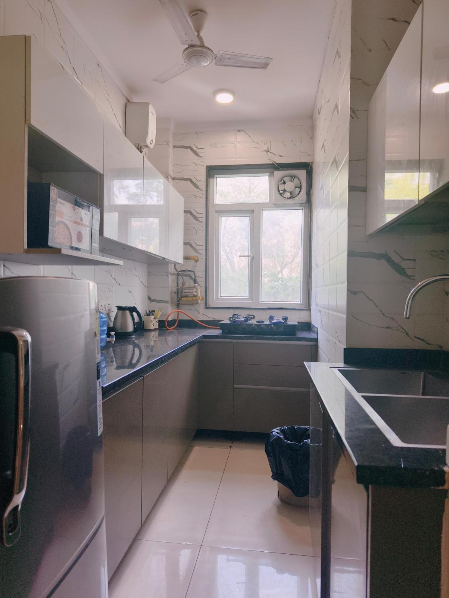 Hostmystay- 2bhk! Lajpat Nagar Market New Delhi