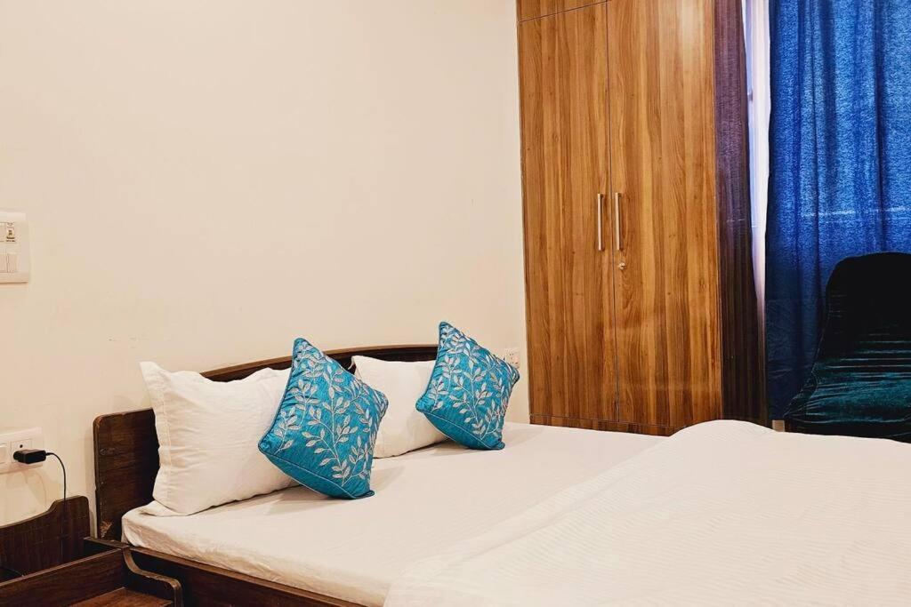 Apartment Hostmystay- 2bhk! Lajpat Nagar Market New Delhi