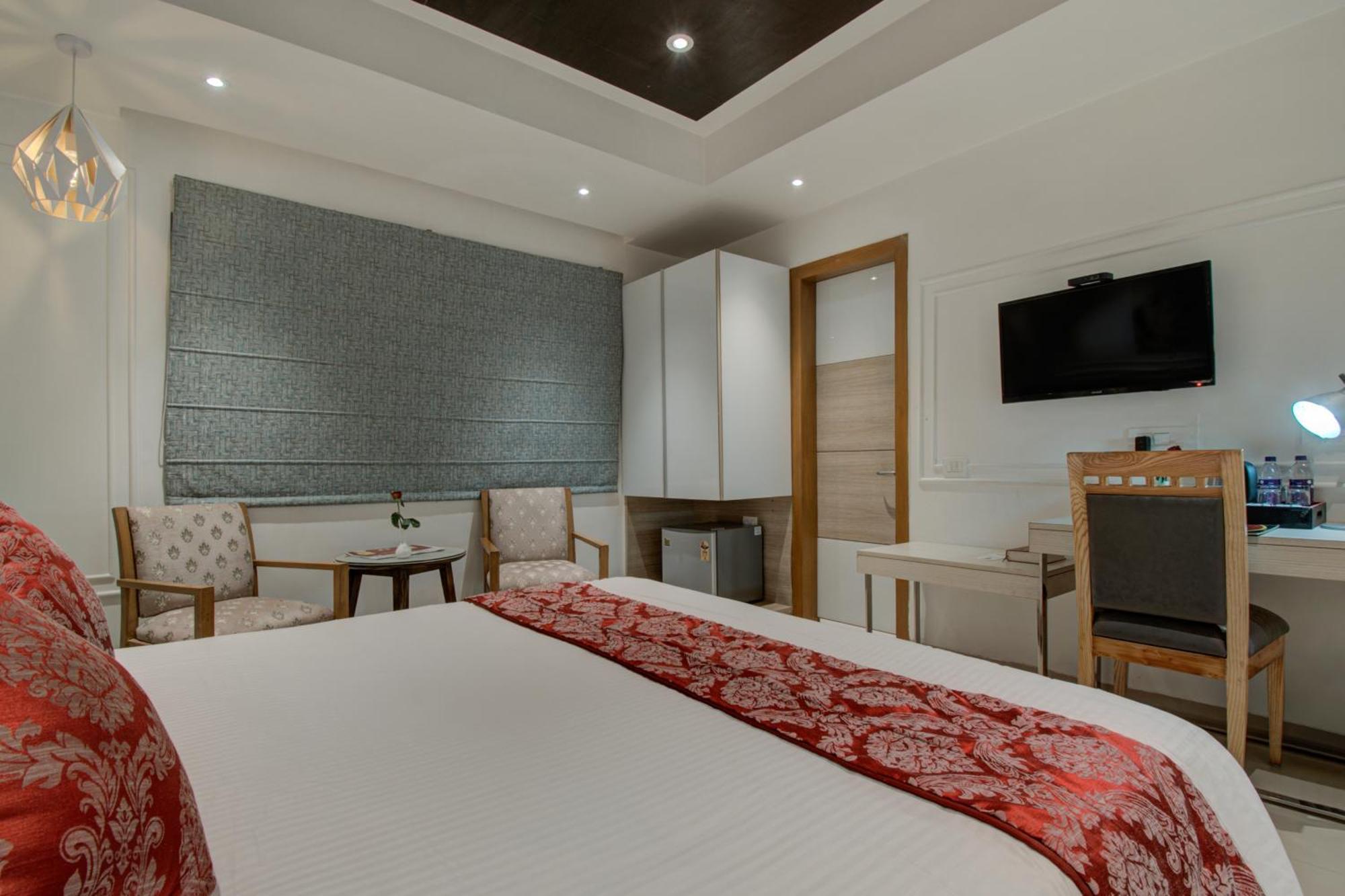 Iris Park Hotel New Delhi