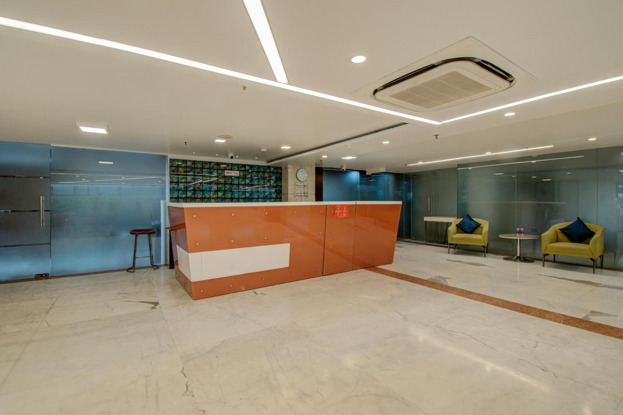 Iris Park Hotel *