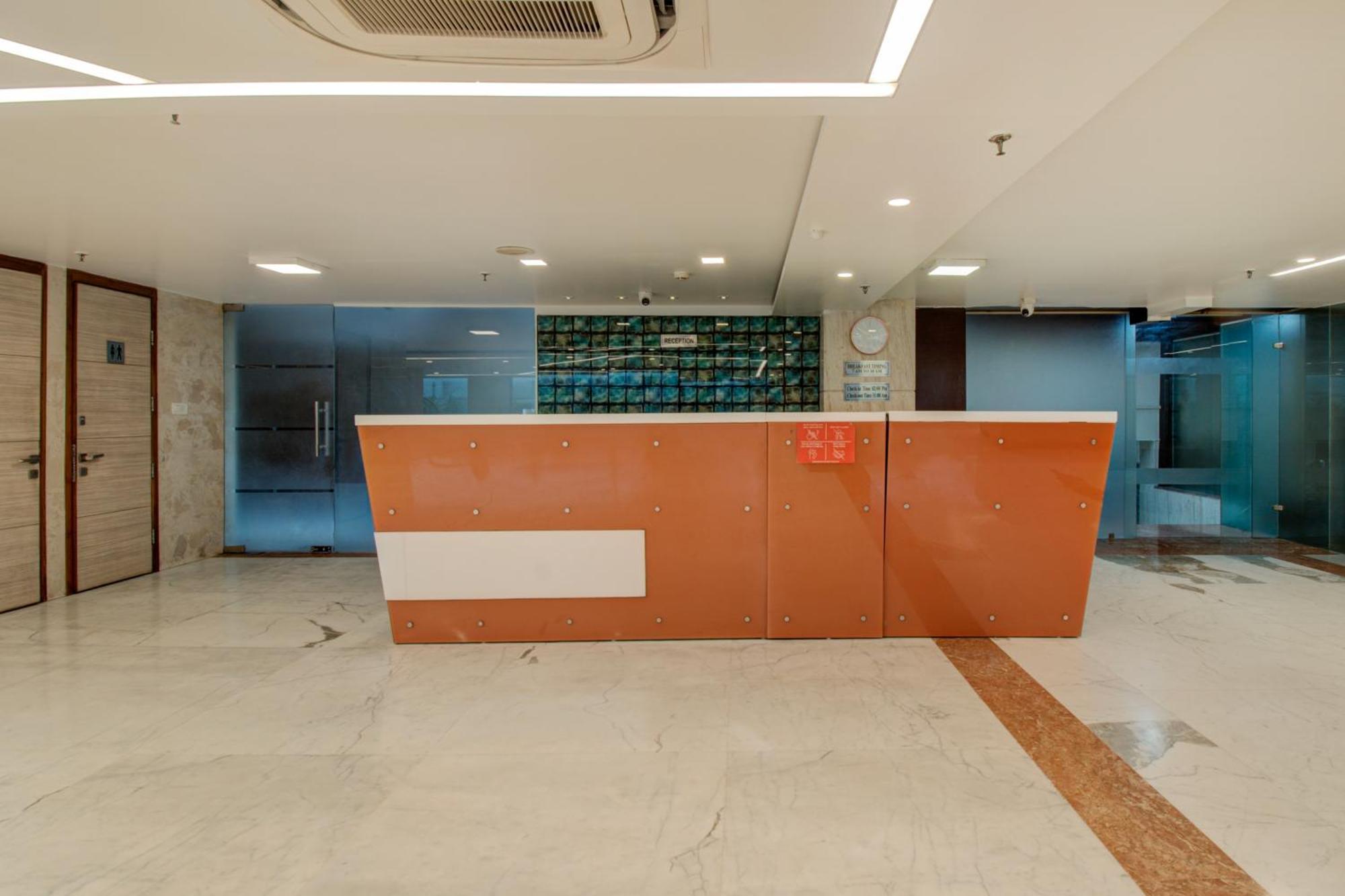 Iris Park Hotel *