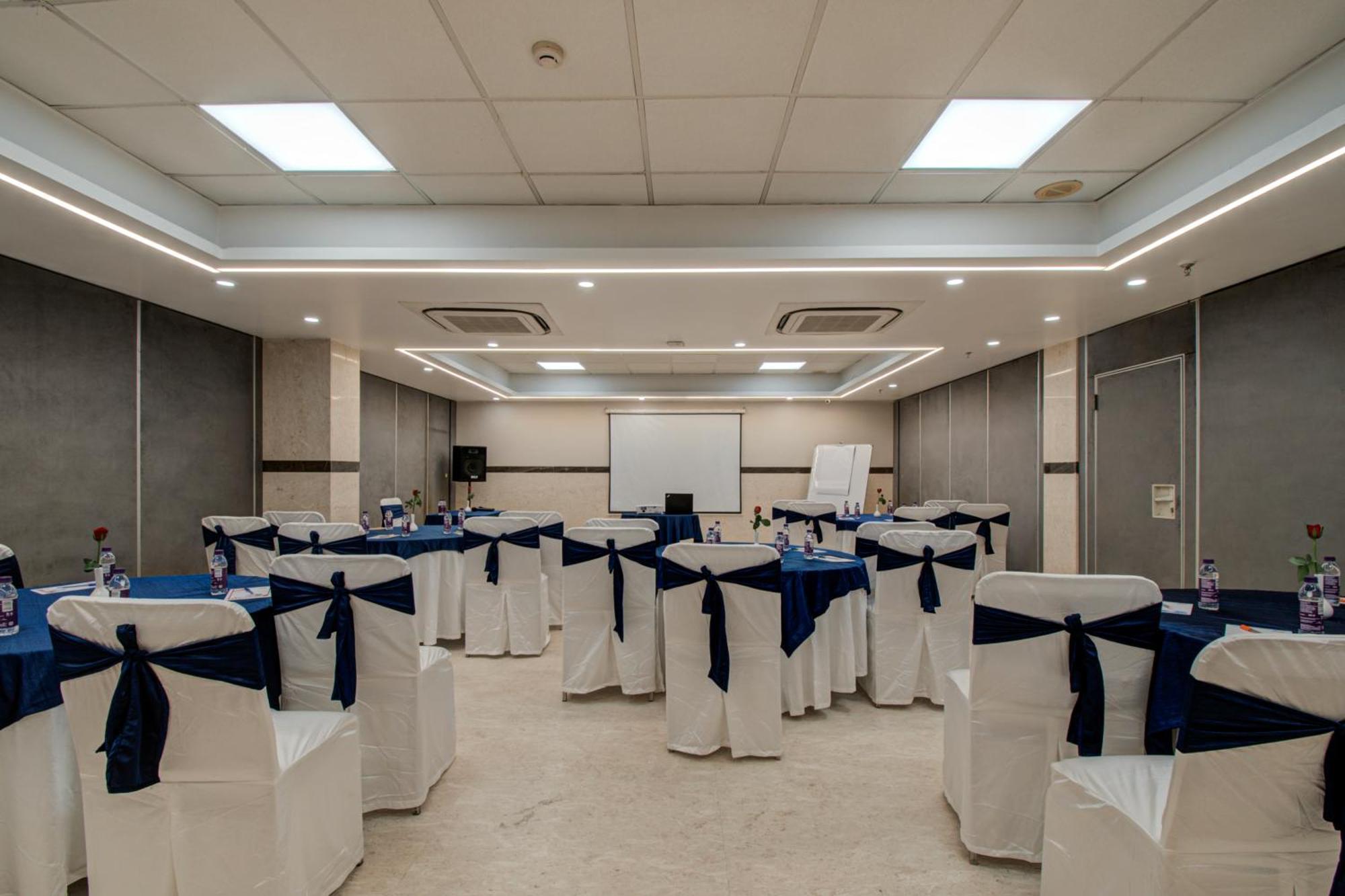 Iris Park Hotel