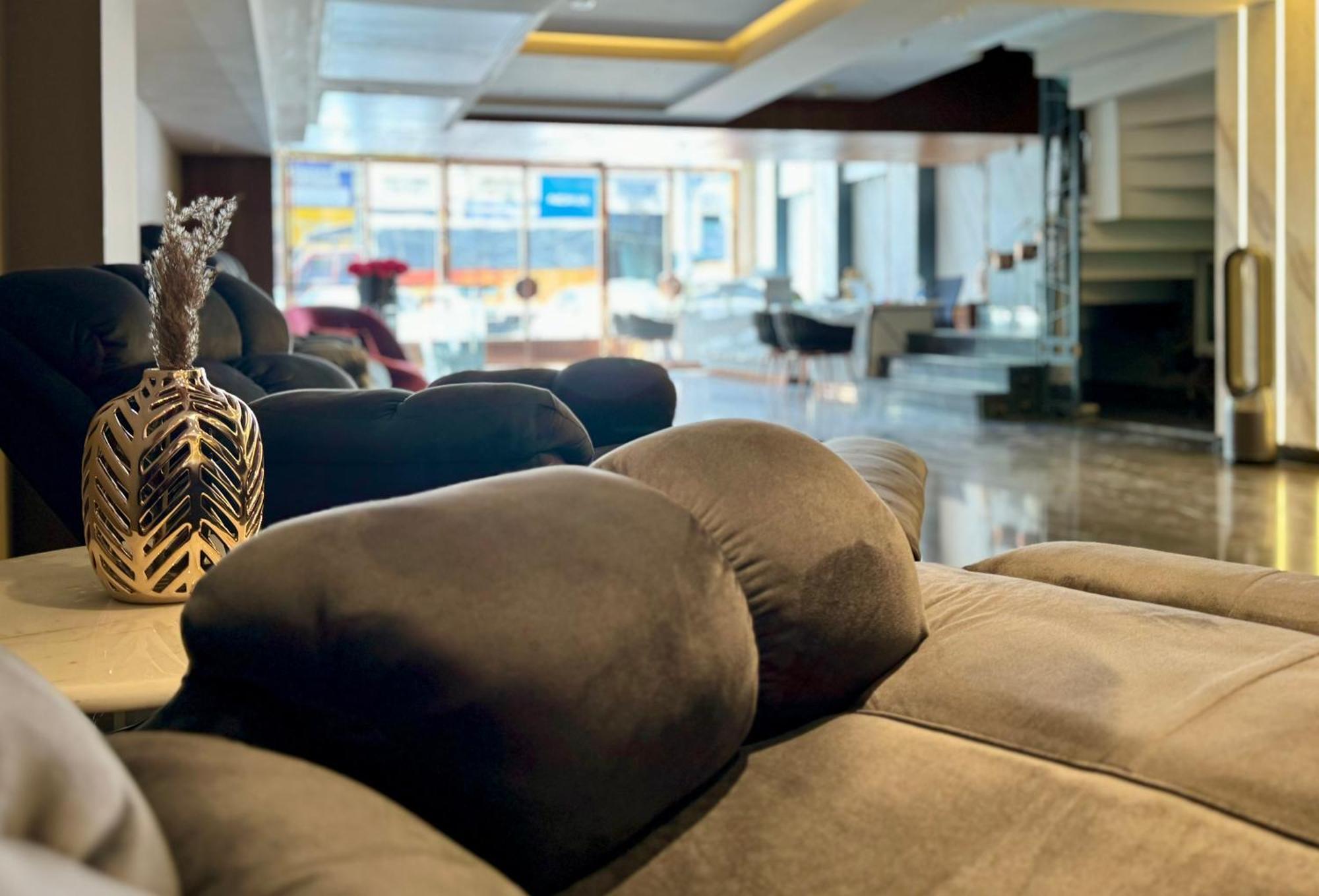 The Prime Delhi - 2025 Traveller'S Choice Award Winning Hotel Hotel 4*