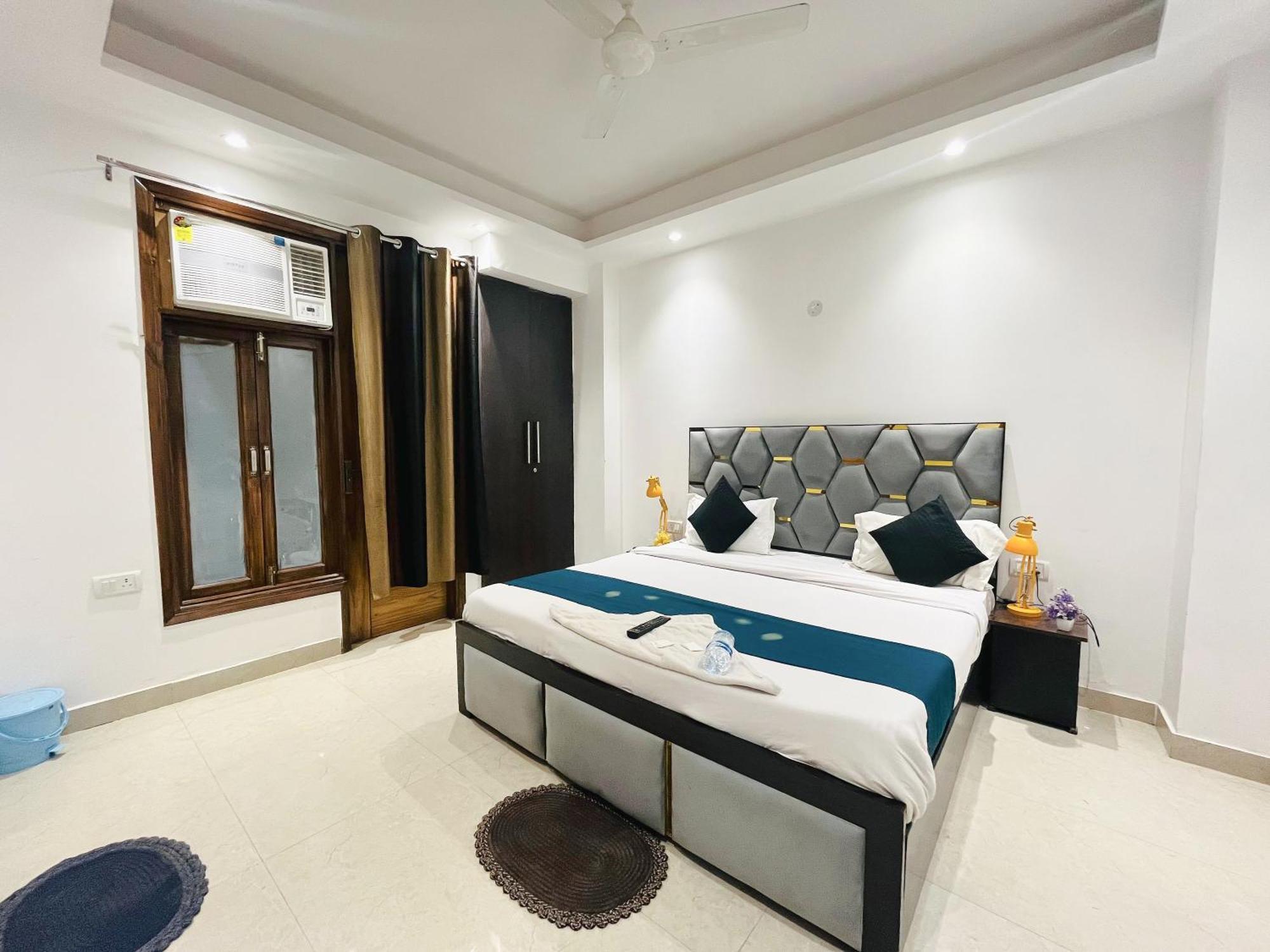 Hotel Purple 24 Seven -malviya Nagar New Delhi