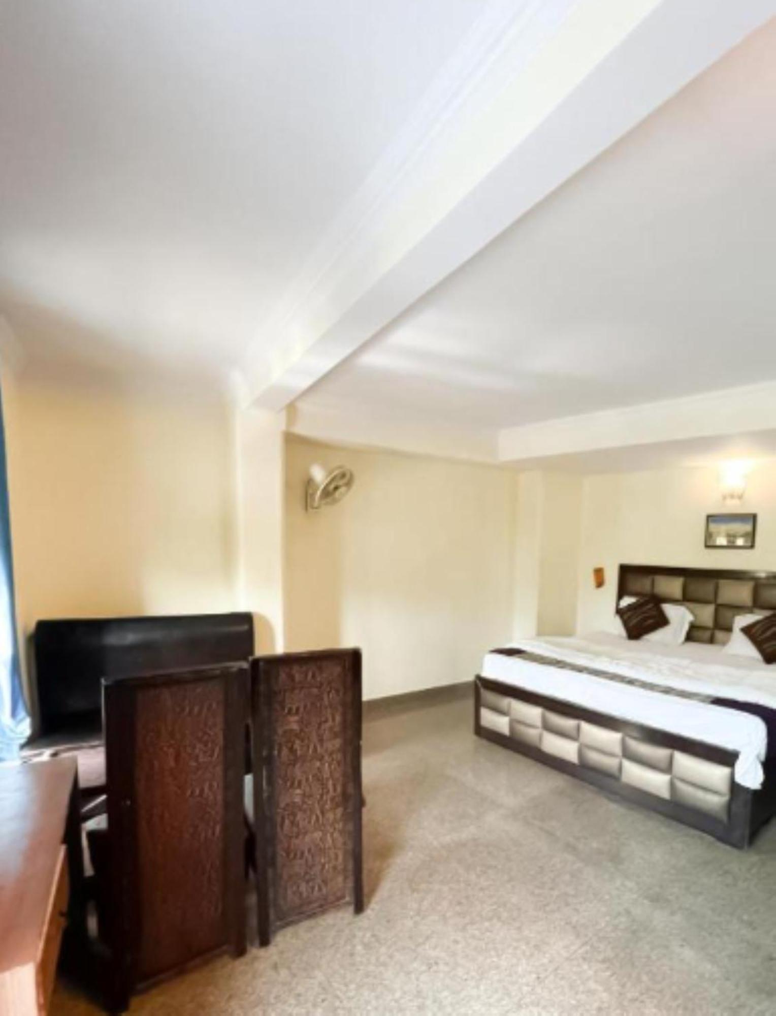 Majestic - East Of Kailash New Delhi