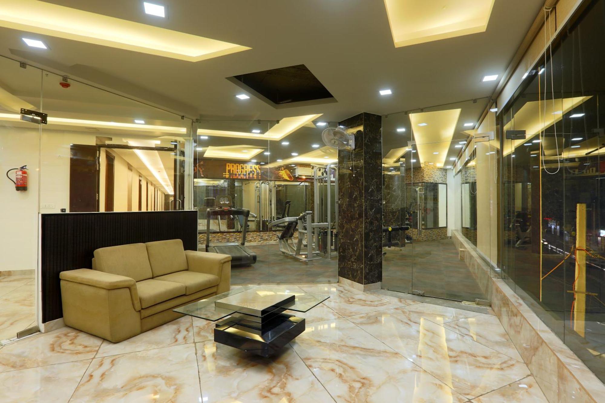 Prithvi Palace Near Delhi International Airport 3*