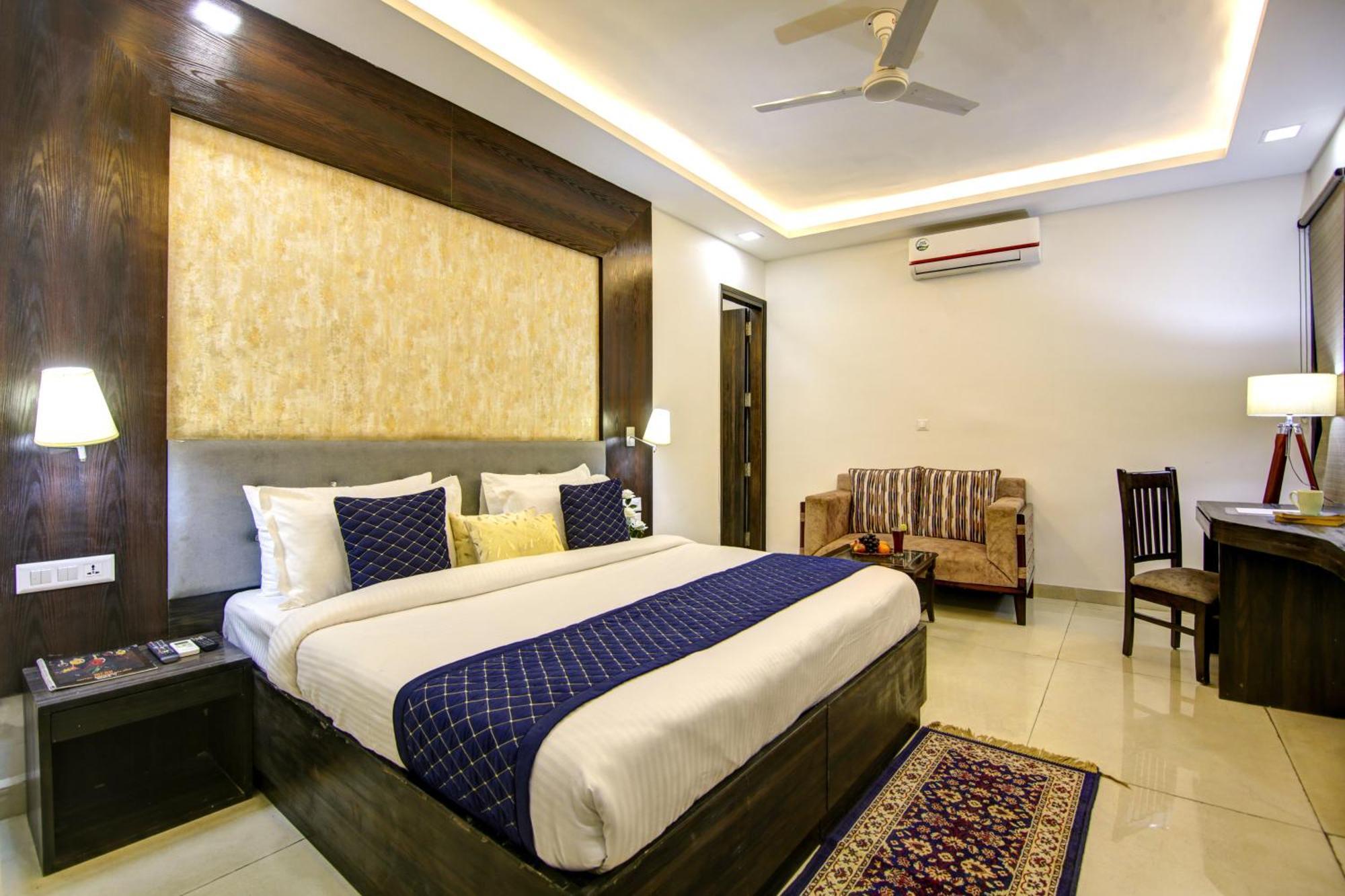 Hotel Prithvi Palace Near Delhi International Airport
