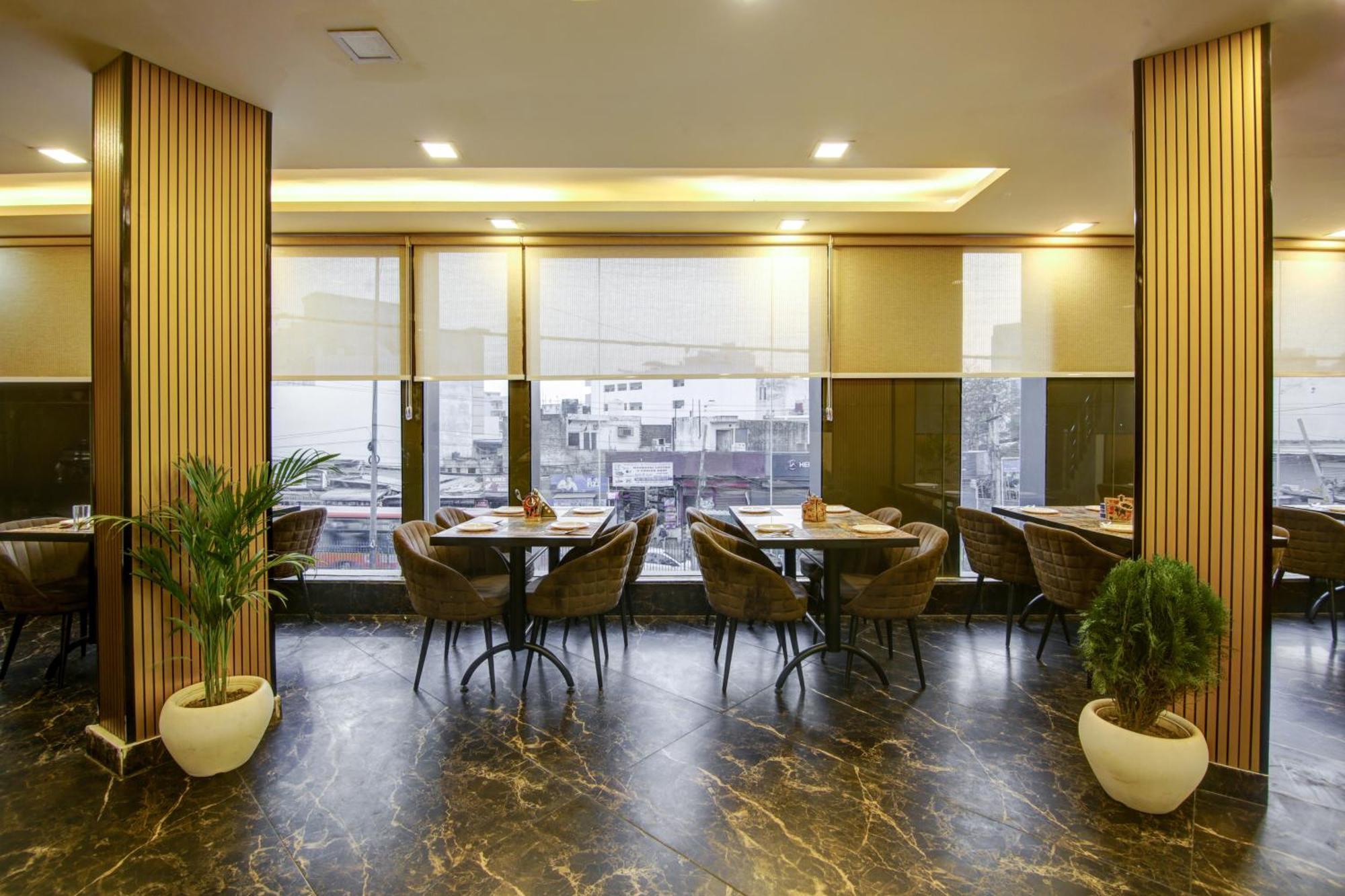 Prithvi Palace Near Delhi International Airport Hotel 3*