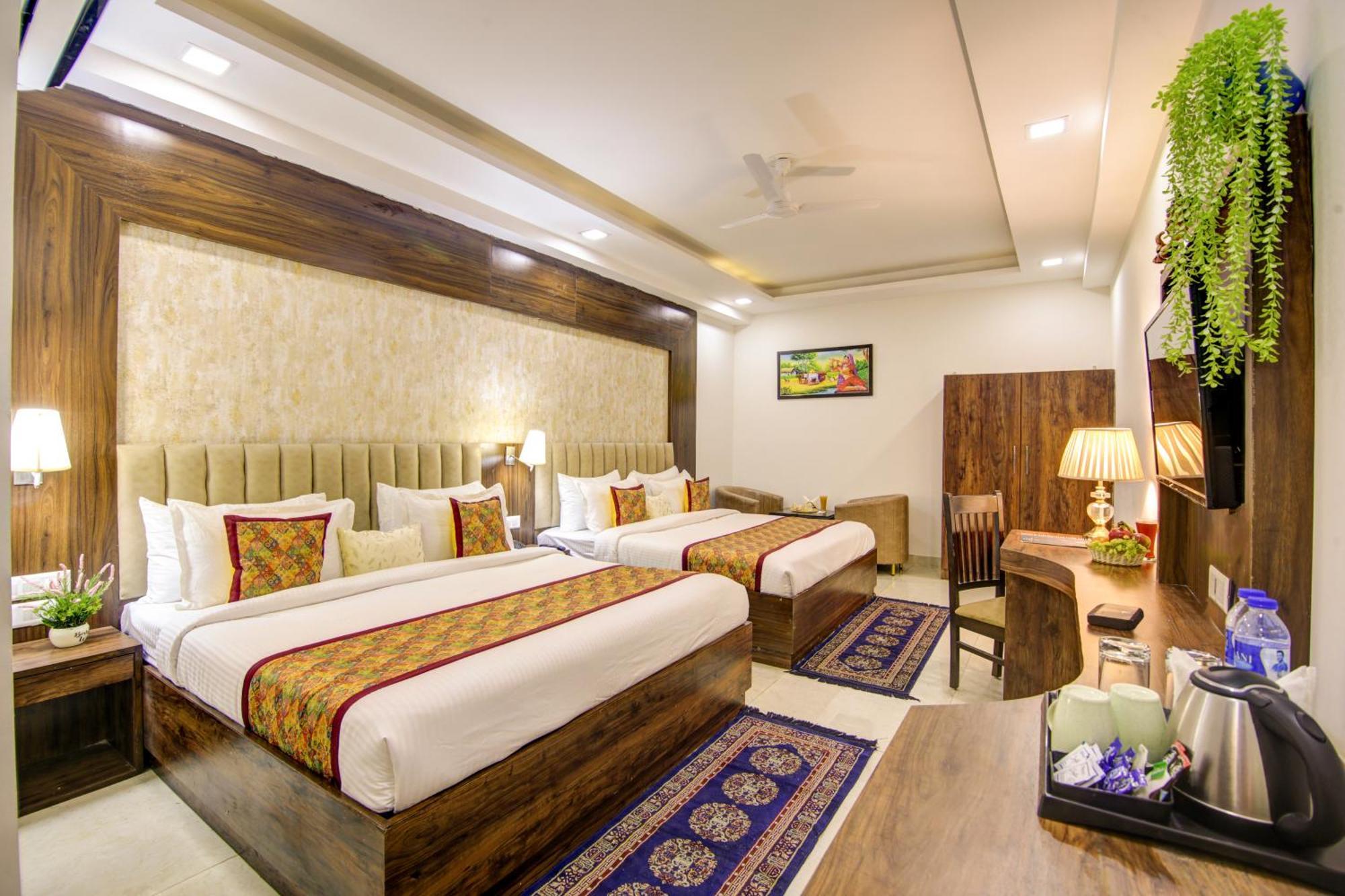 Prithvi Palace Near Delhi International Airport