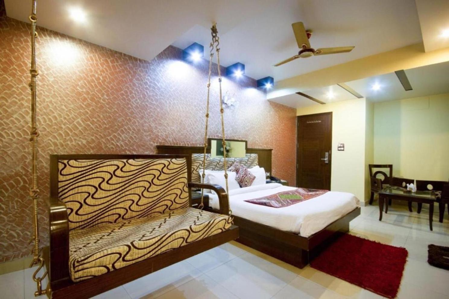Shivdev International Near Railway Station Hotel Nova Deli