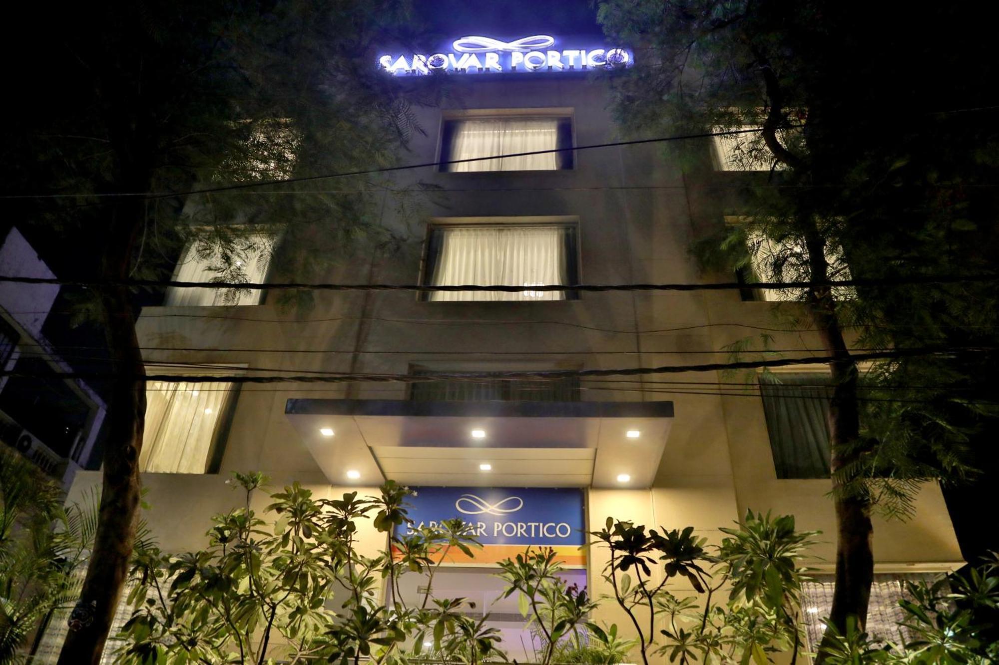 Hotel Sarovar Portico Naraina, 3*