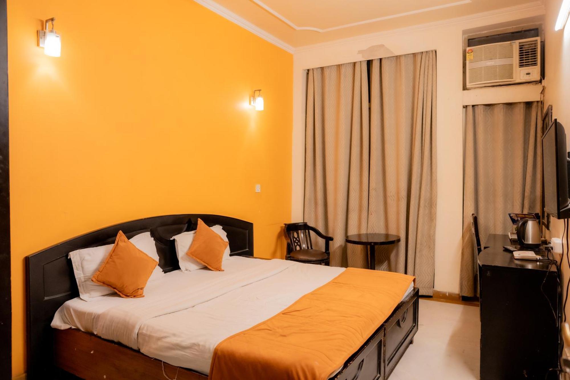 Centre Nizamuddin Hotel New Delhi