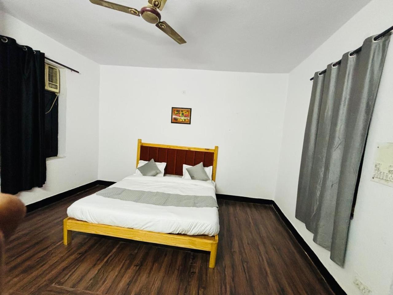 Guest house The Royal