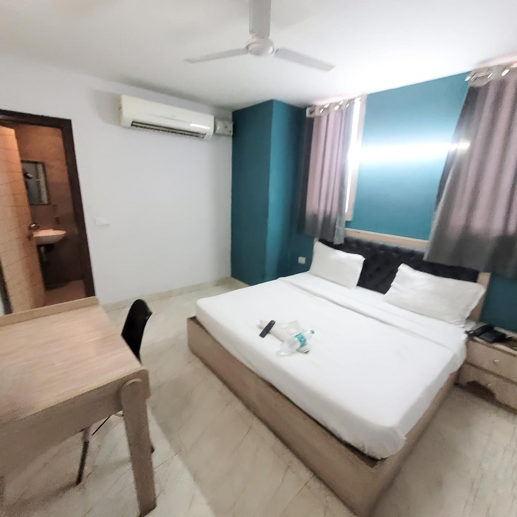 Hotel - Royal Palace 3*