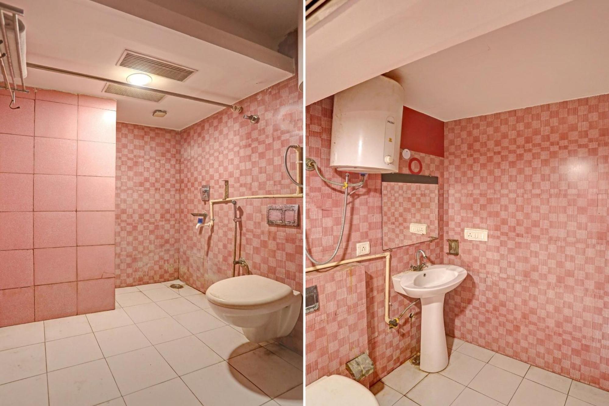 Hotel Oyo Flagship Red Near V3s Mall New Delhi