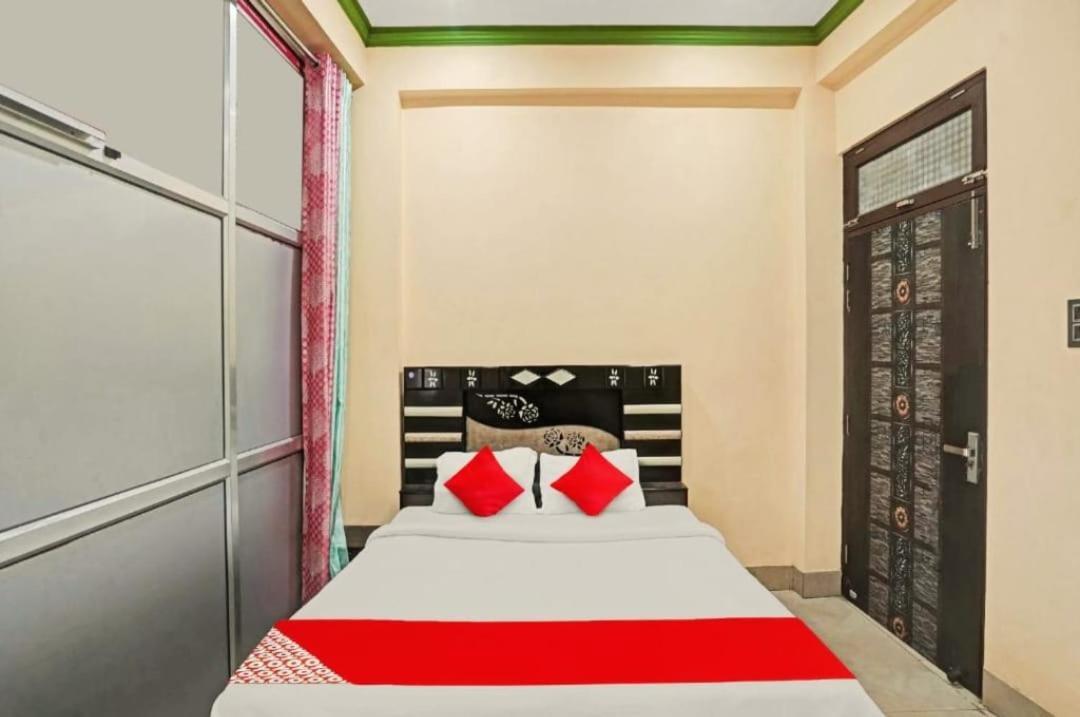 Raja Guest House- Railway Station