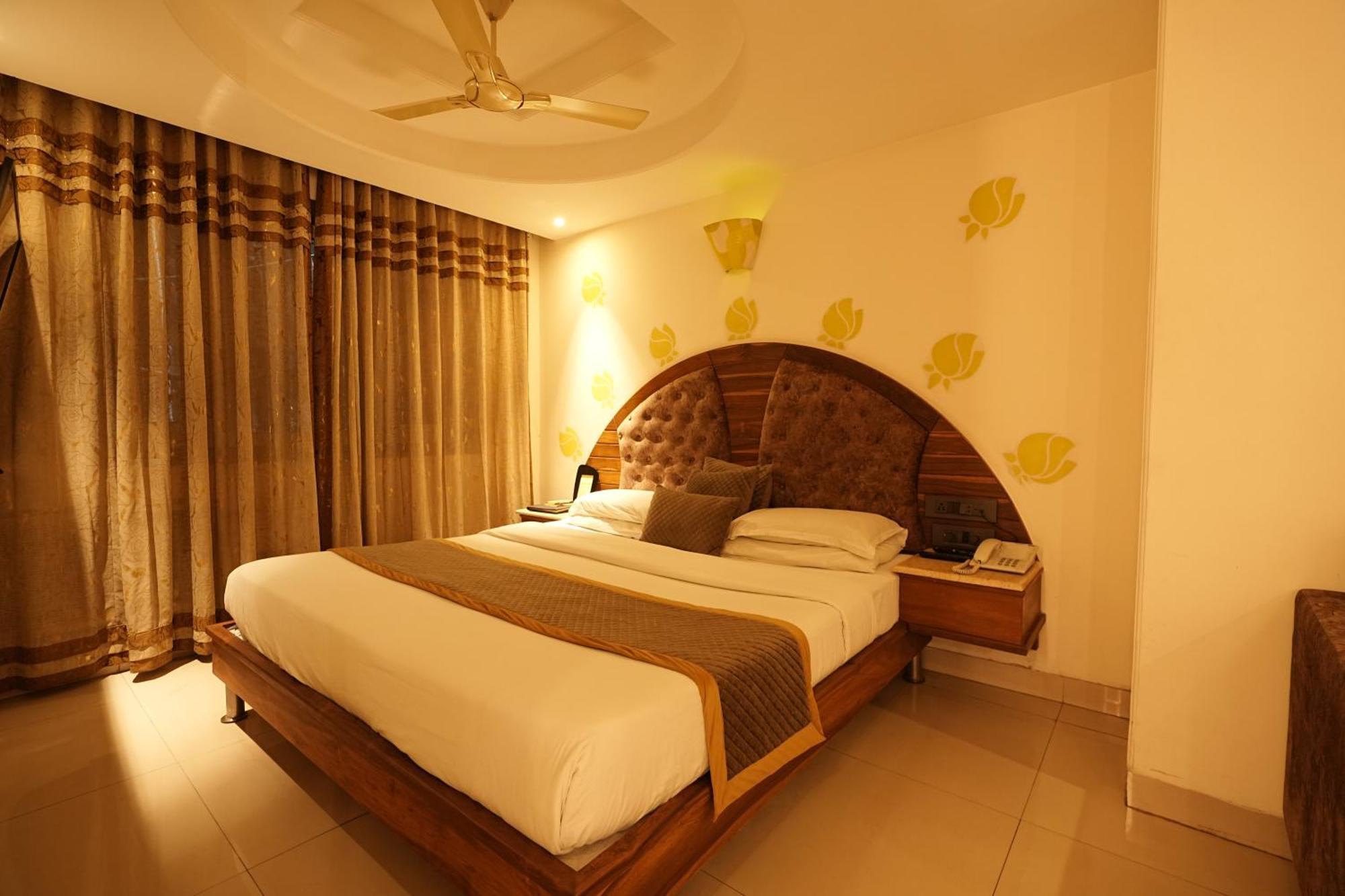 Empire Suites, Hotel 4*