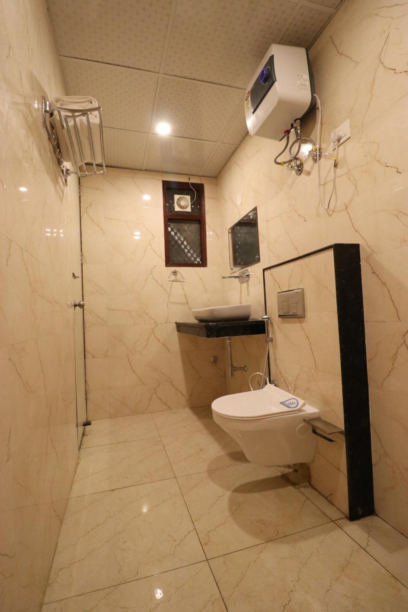 Hotel Tela Near Igi Airport Delhi