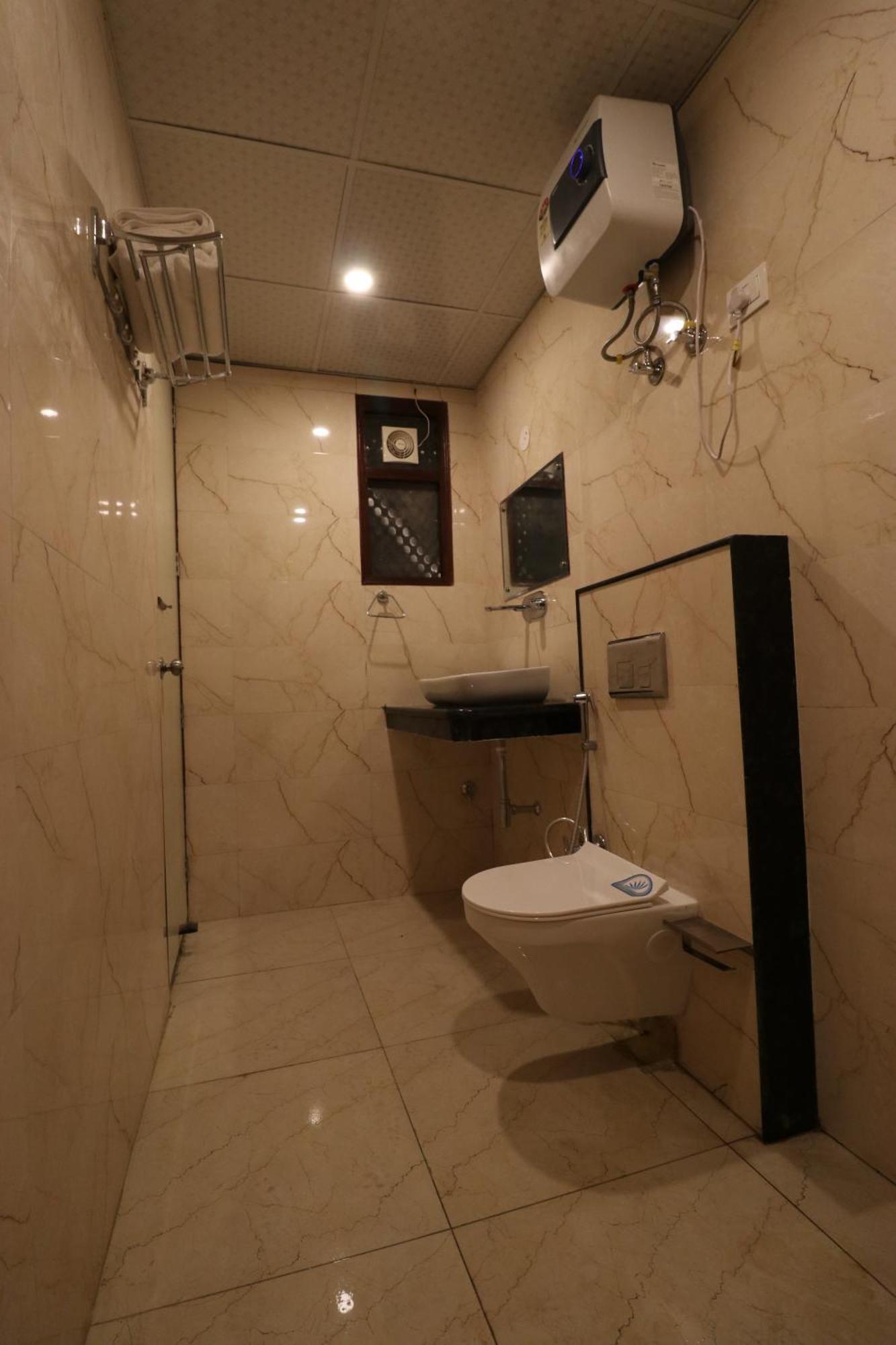 Hotel Tela Near Igi Airport Delhi