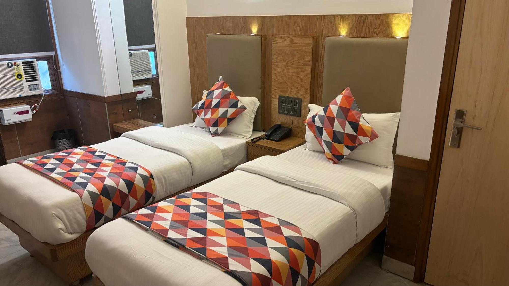 The Yes Please - Hotel New Delhi
