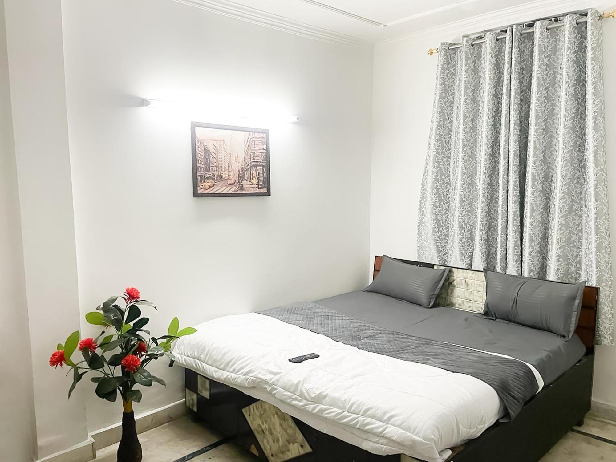 Aura-malviya Nagar Hotel