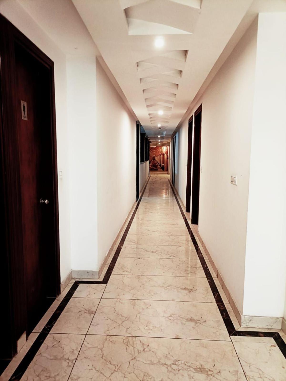 Ambiance Plazaa A Family At- Delhi Airport Hotel
