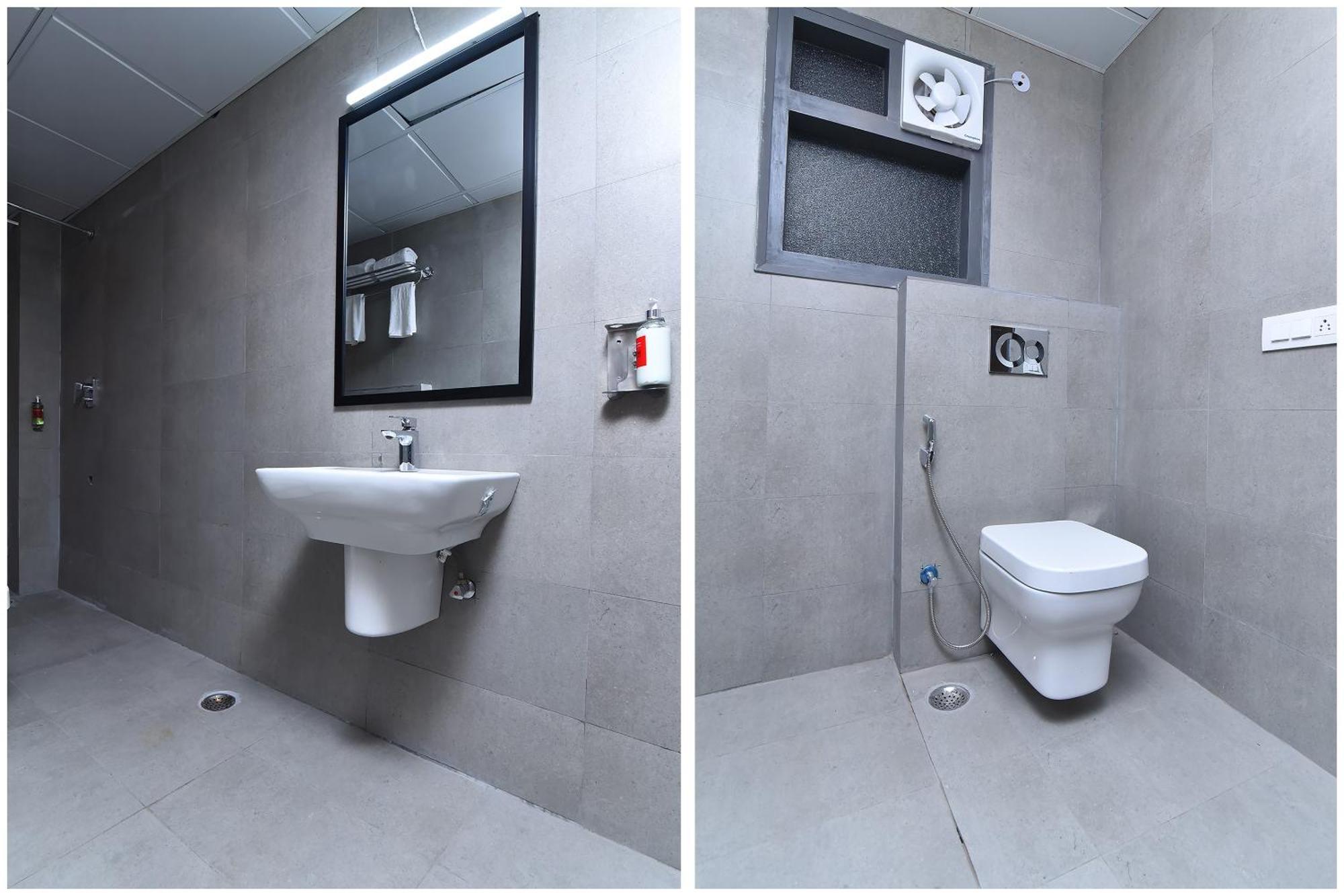 Townhouse Rudra Near Chhatarpur Metro Station 4*
