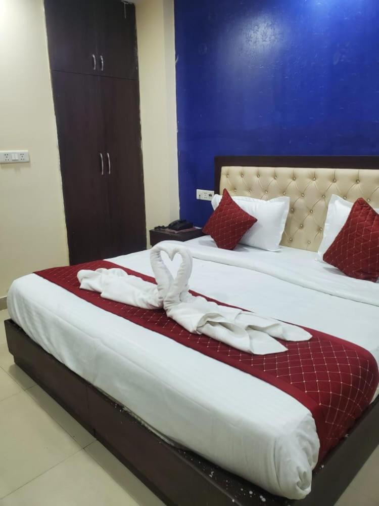 Hotel T Palace Mahipalpur