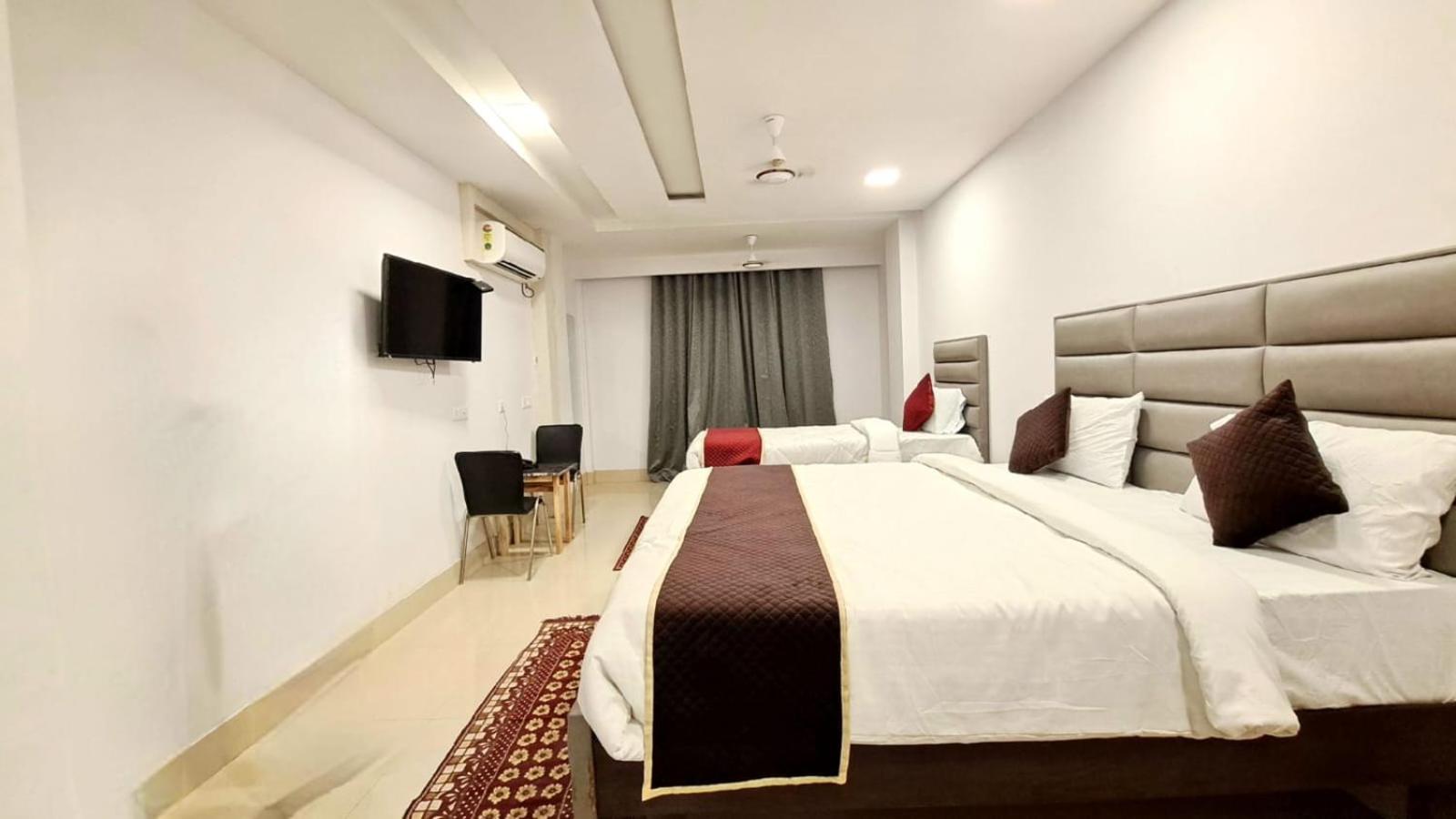 T Palace Mahipalpur Hotel 3*