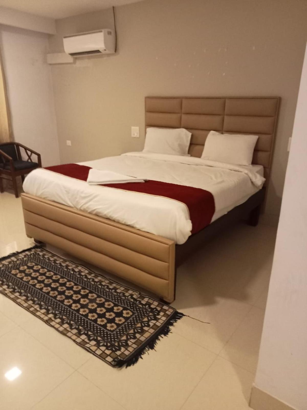 T Palace Mahipalpur Hotel