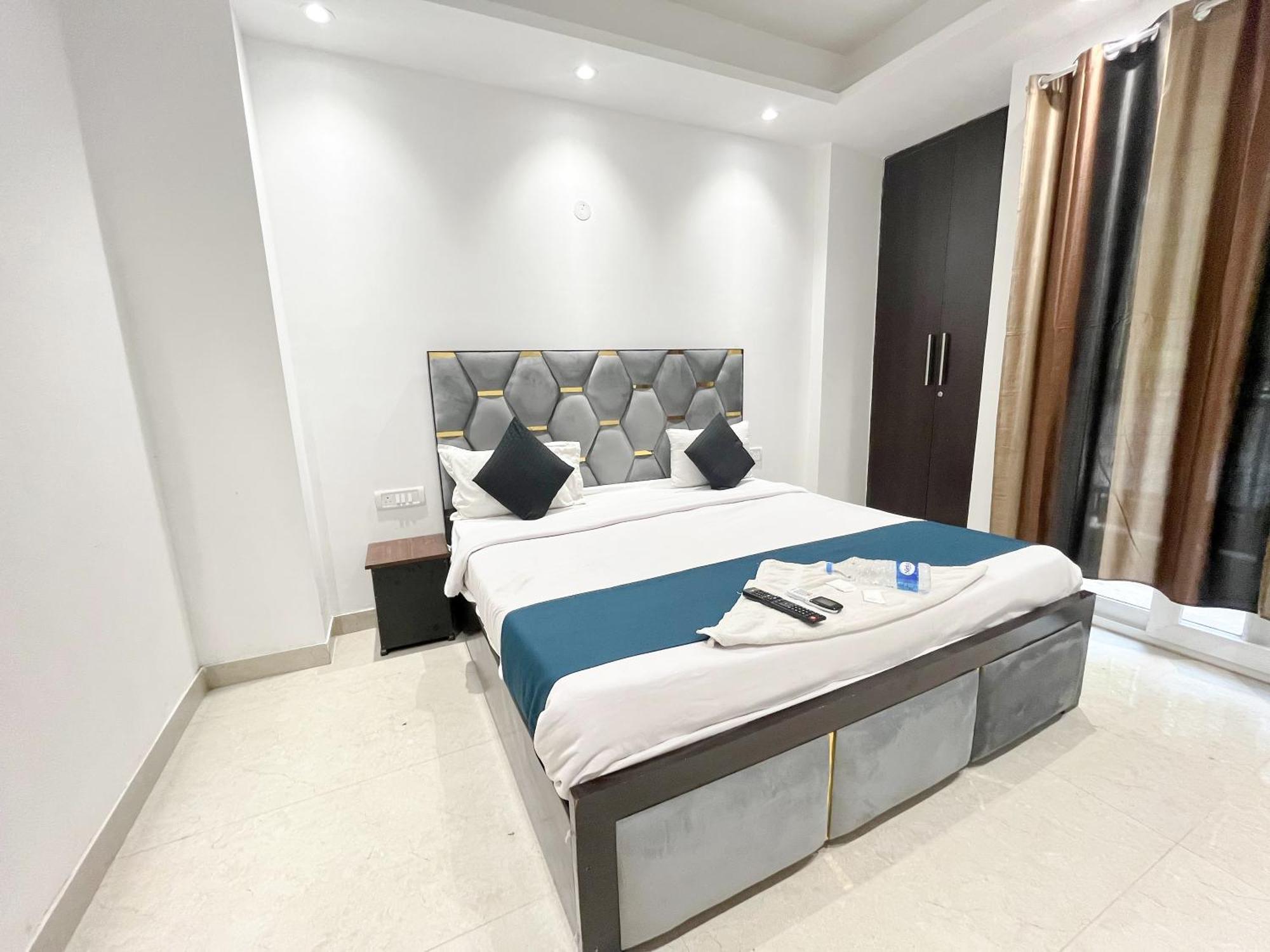 Hotel In Malviya Nagar 3* New Delhi