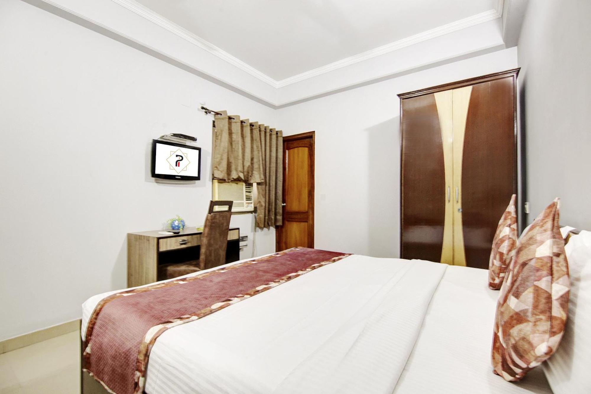 Persona International Karol Bagh Hotel