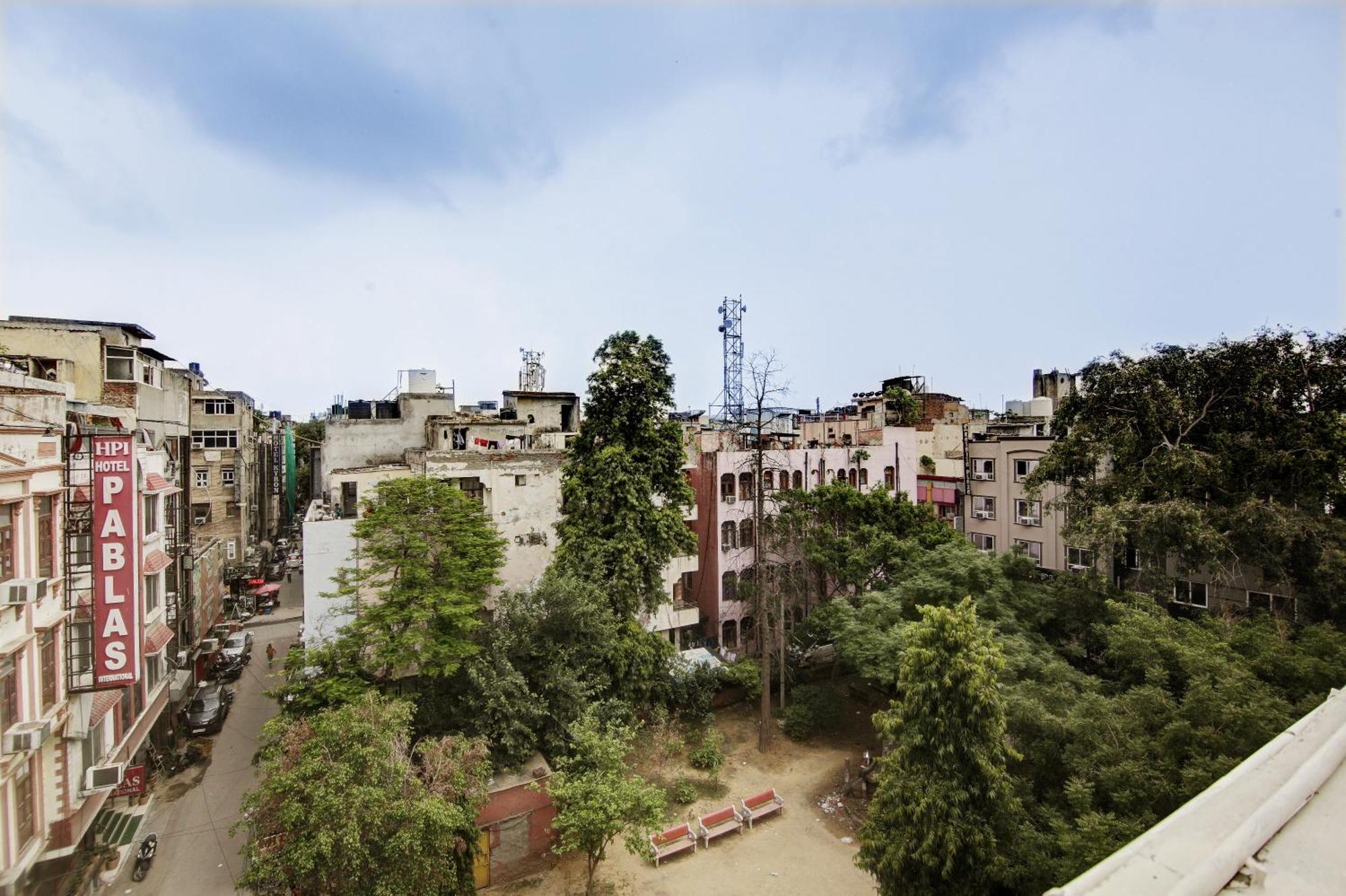 Persona International Karol Bagh Hotel 3*
