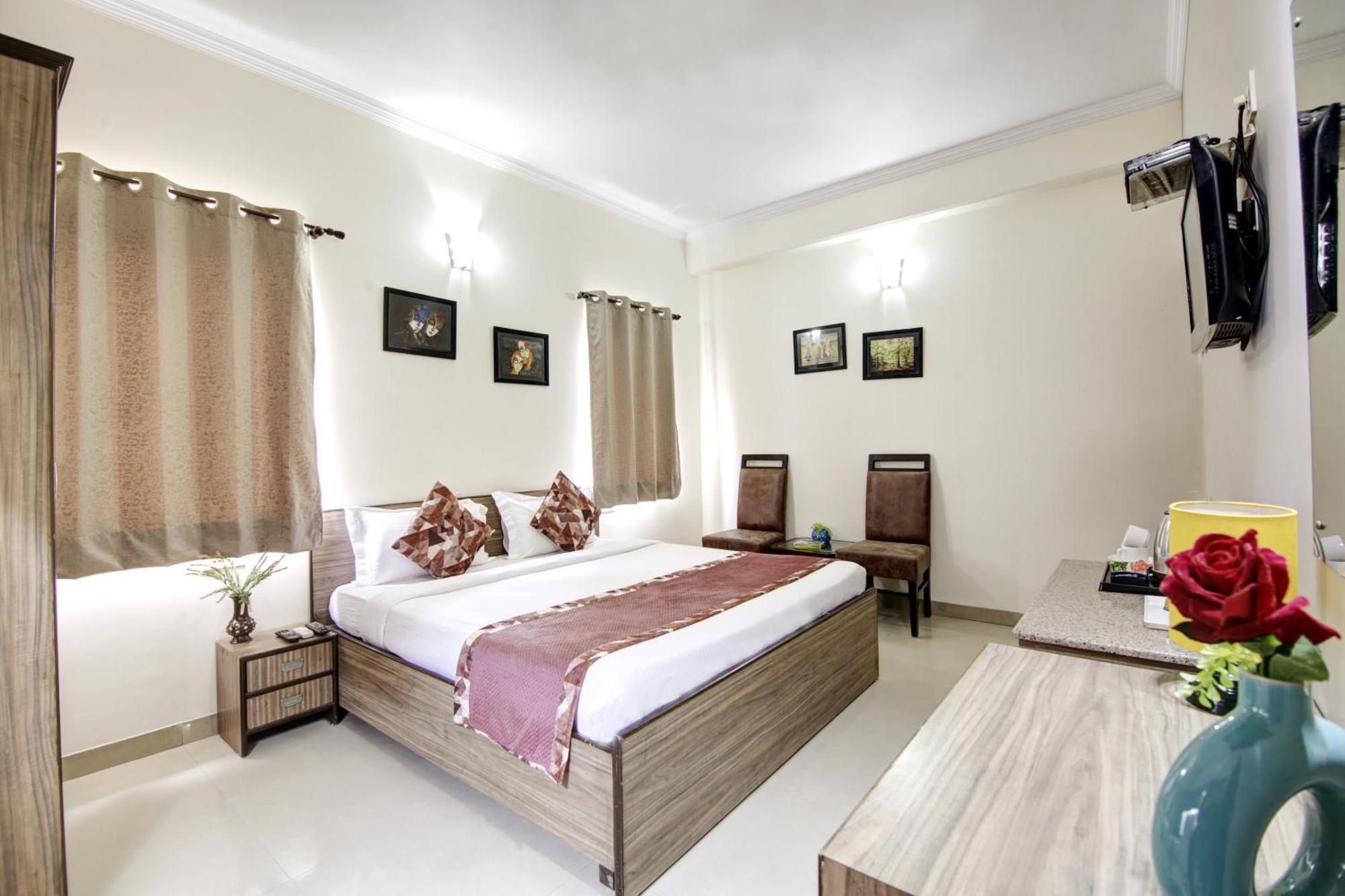 Persona International Karol Bagh Hotel 3*