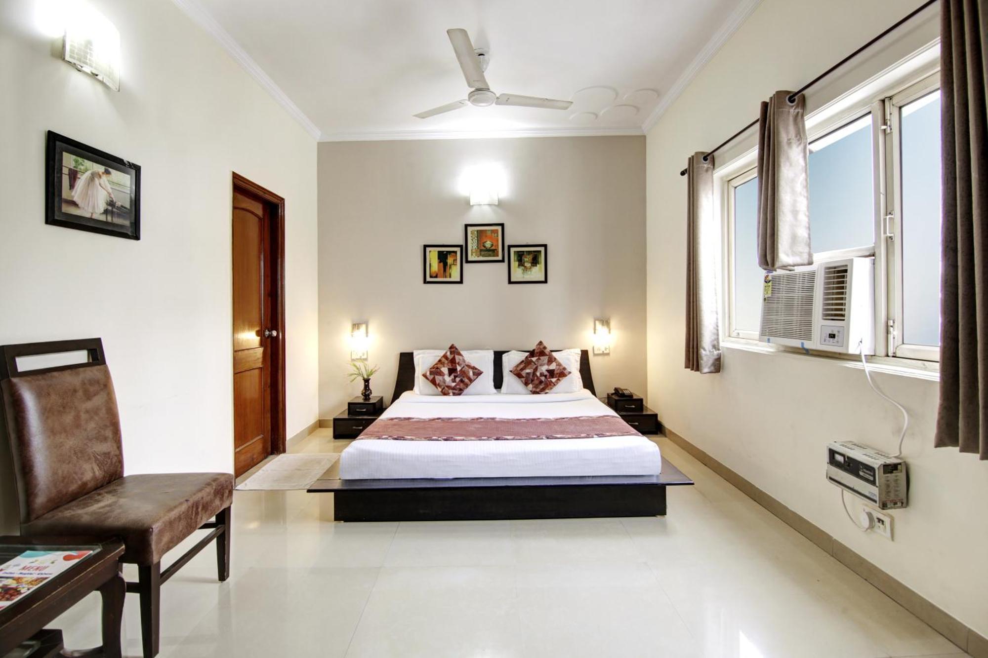 Hotel Persona International Karol Bagh