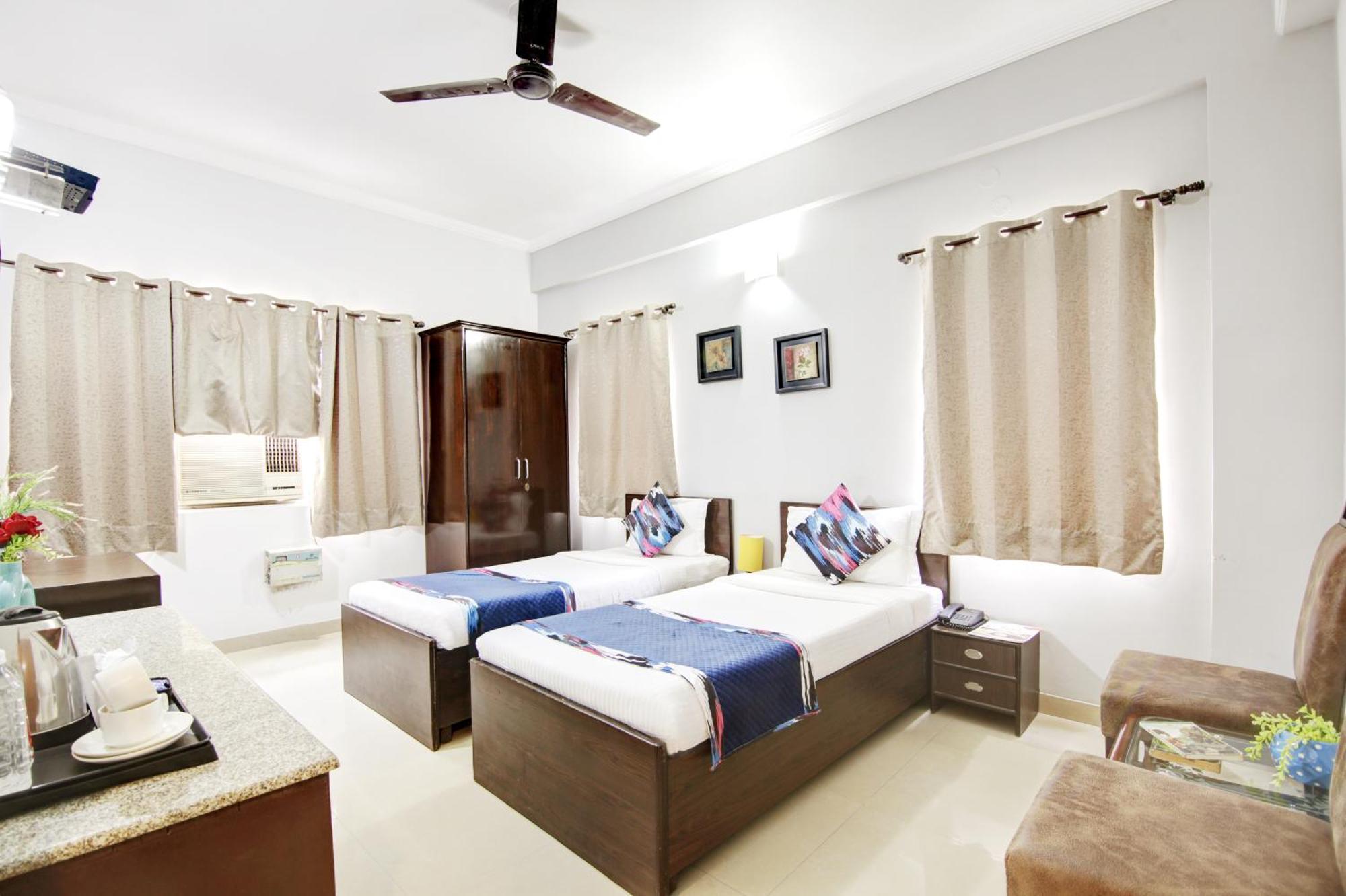 Hotel Persona International Karol Bagh 3*