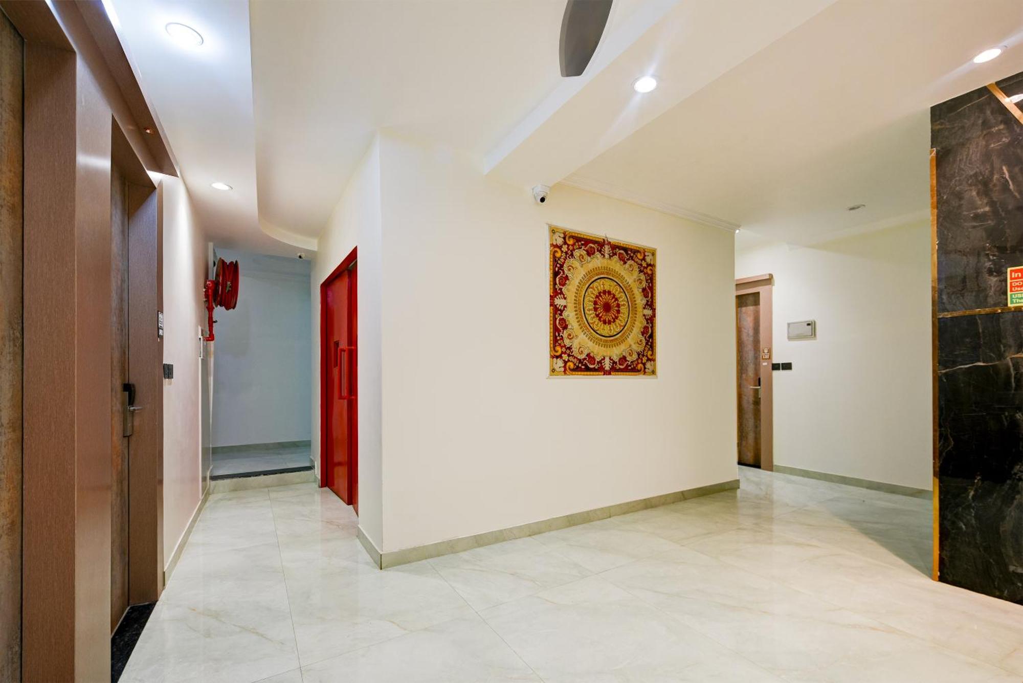 Pearl Plaza Near Railway Station New Delhi