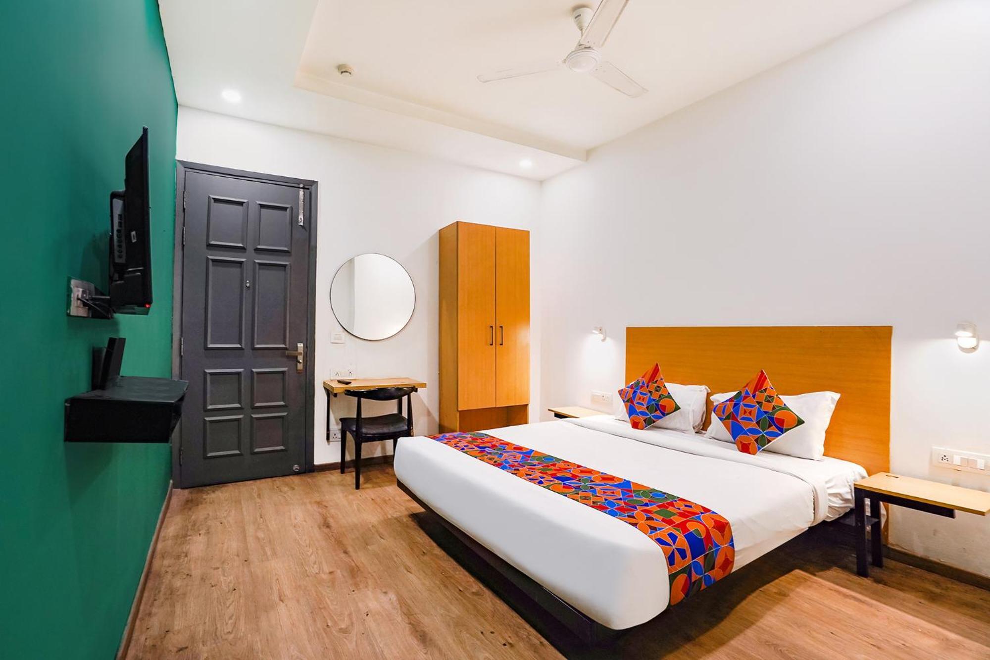 Fabhotel The Luxe Hotel 4*