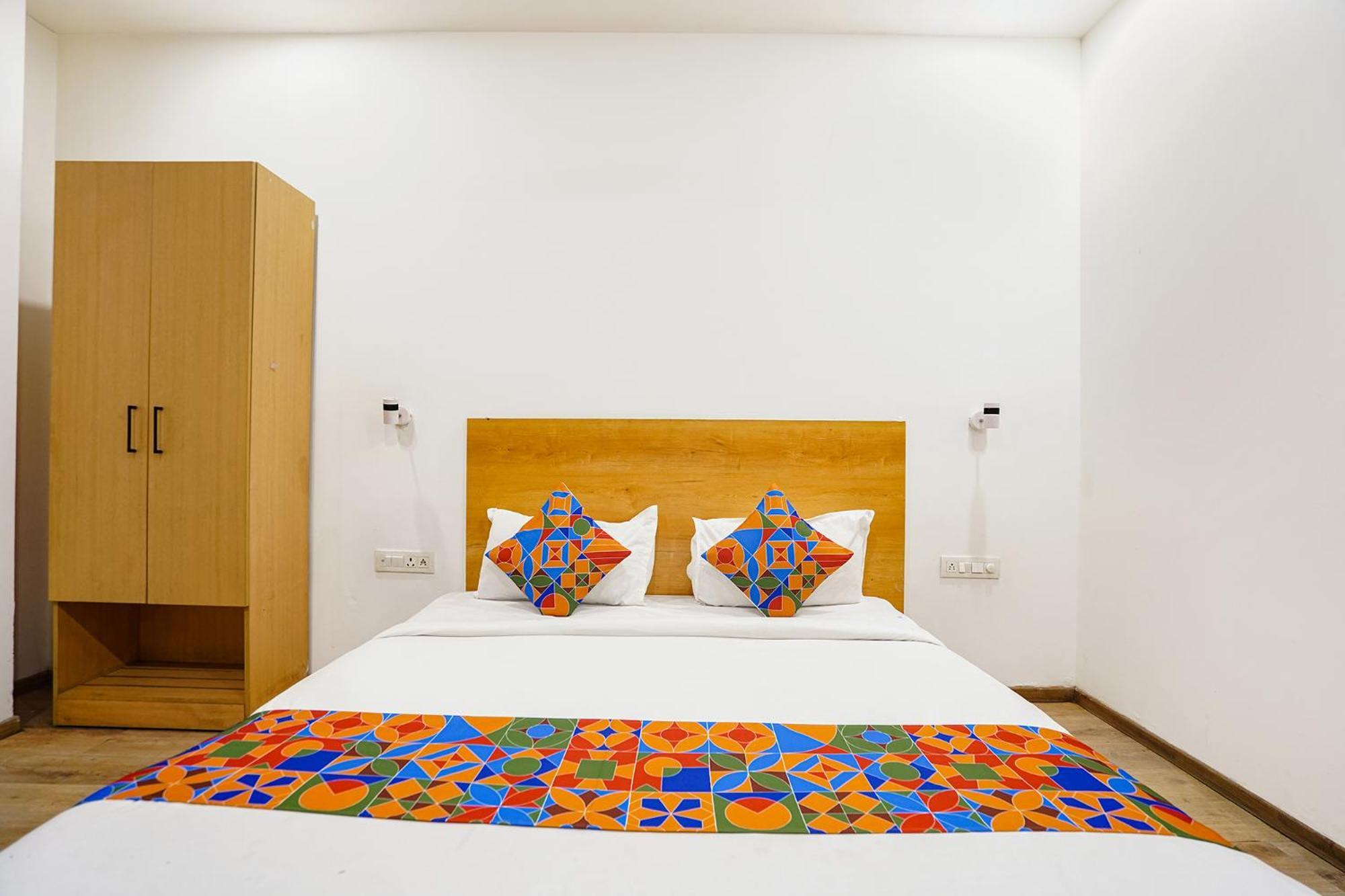 Hotel Fabhotel The Luxe New Delhi