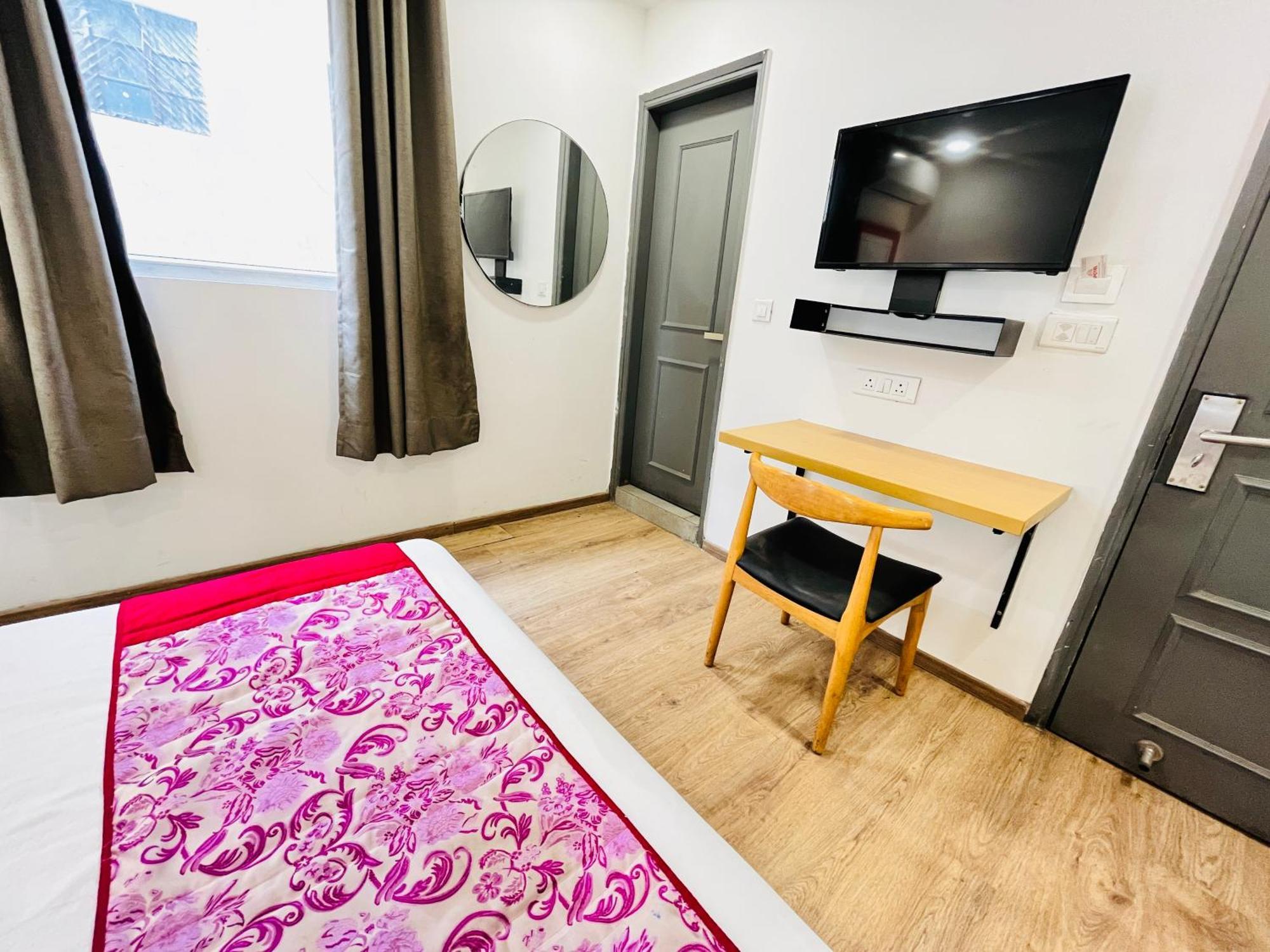 Hotel Ip Residency East Delhi Preet Vihar Couple Freindly Nova Deli