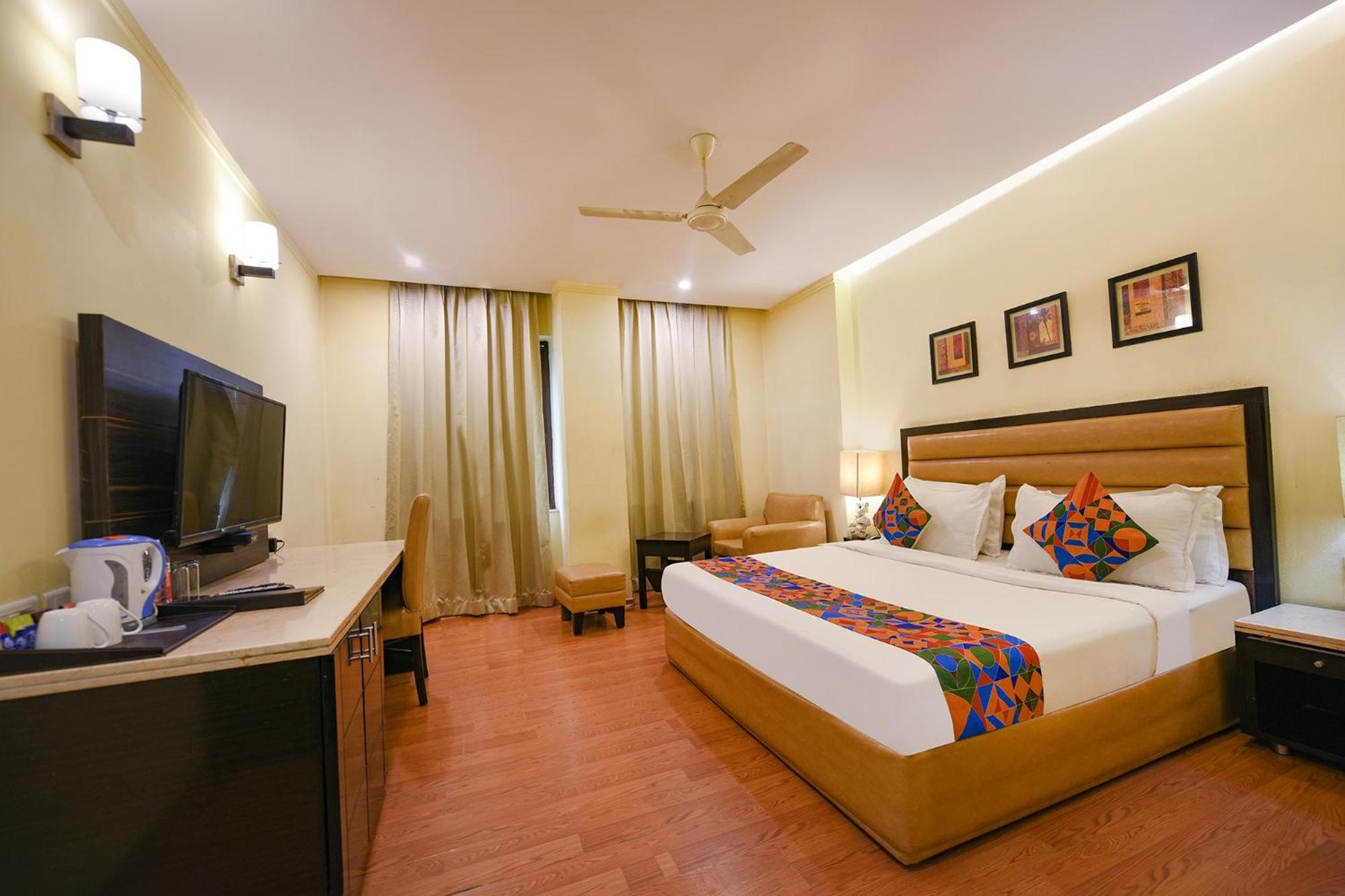 Fabhotel Prime The Western With Swimming Pool Hotel New Delhi