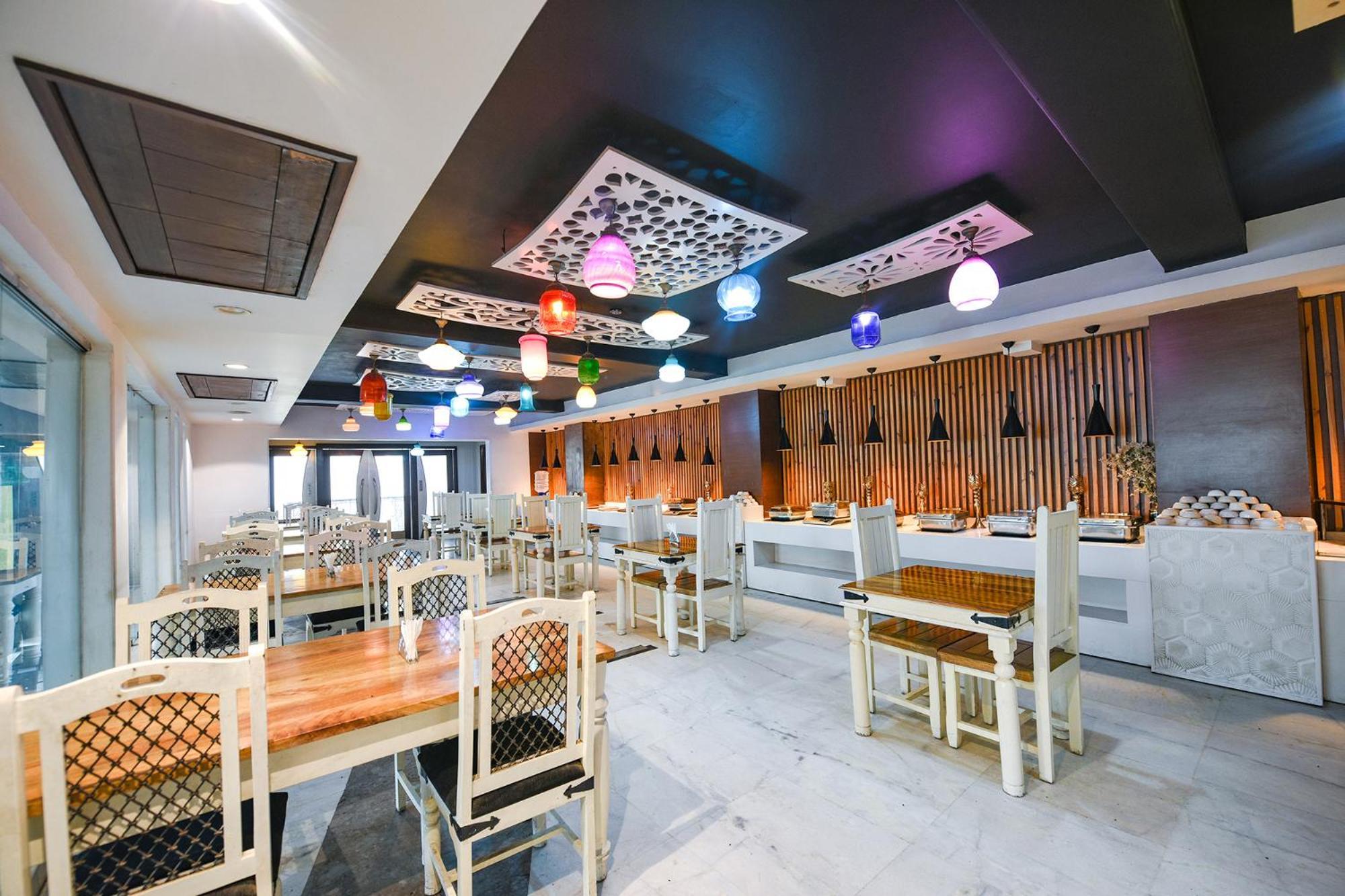 Fabhotel Prime The Western With Swimming Pool 3* New Delhi