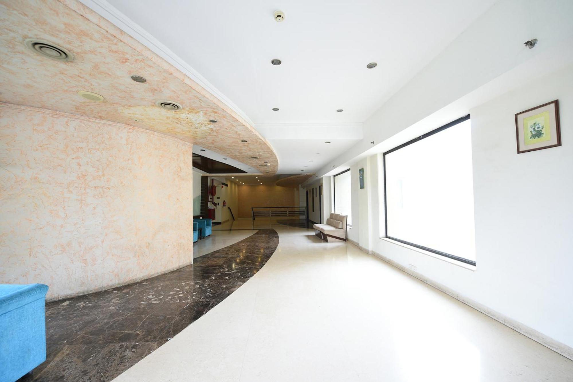 Hotel Fabhotel Prime The Western With Swimming Pool New Delhi