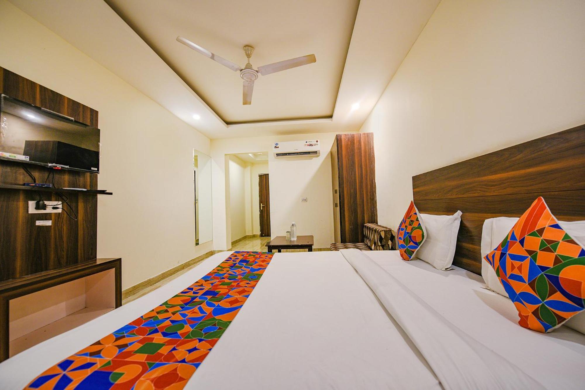 Hotel Lakshmi Palace New Delhi