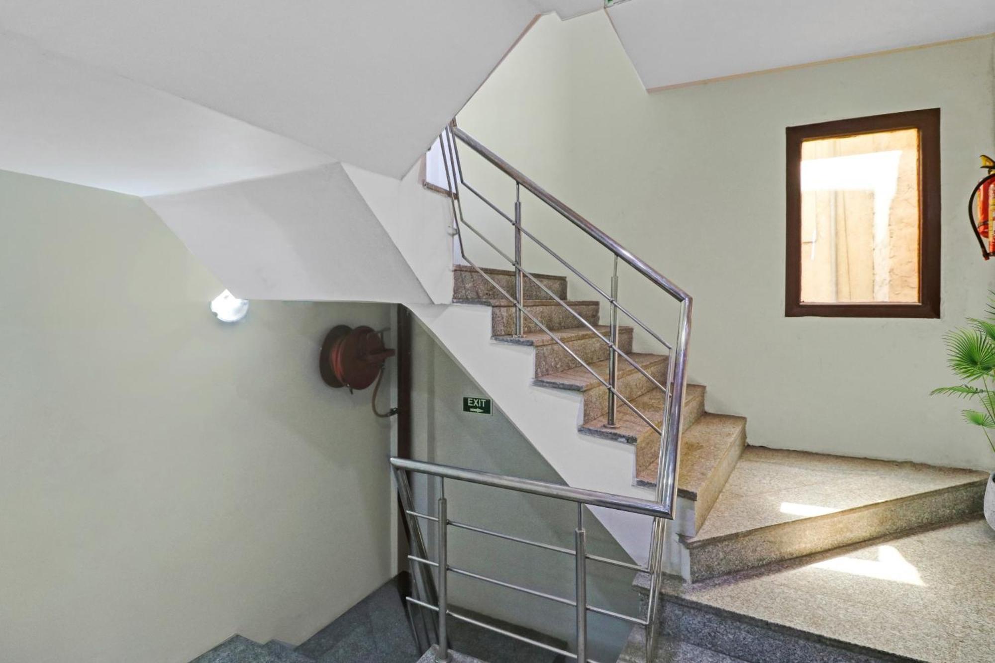 Hotel House 3*