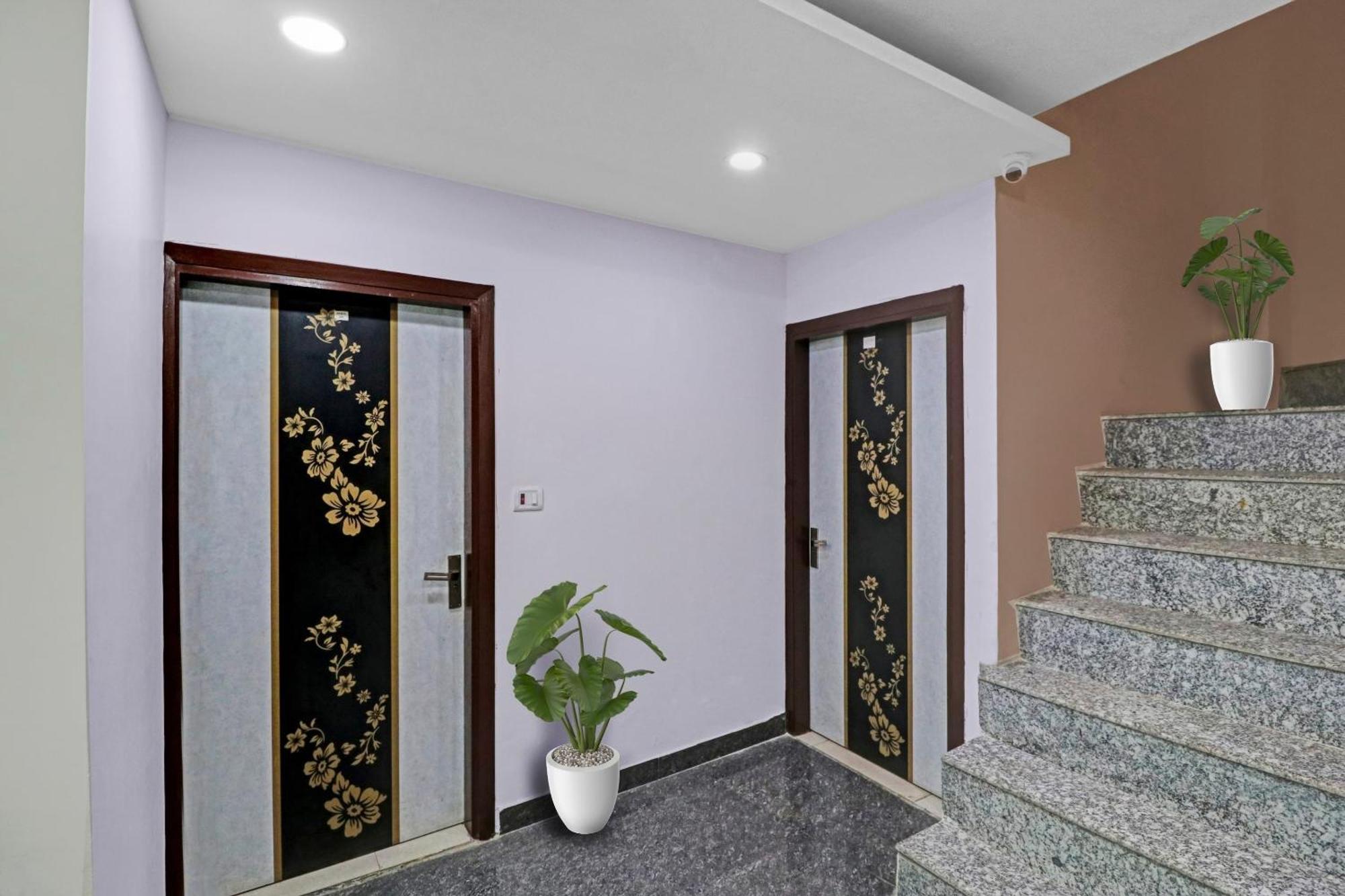 House Hotel